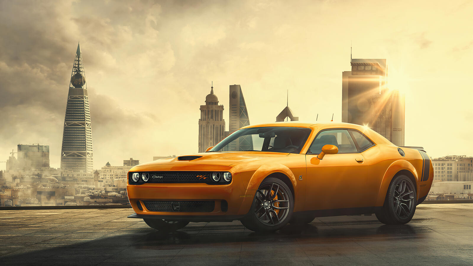 Free photo Dodge Challenger with the city as a backdrop