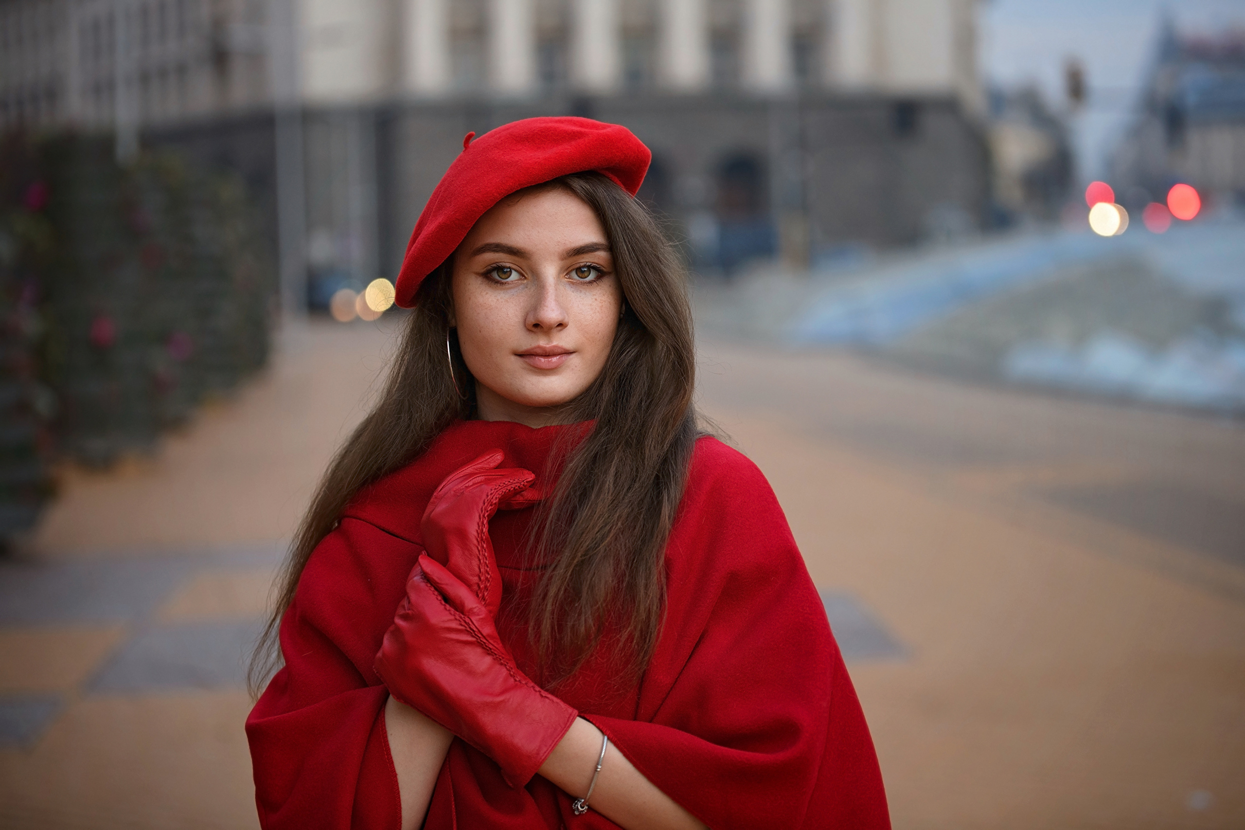 Wallpapers young woman glove beret on the desktop