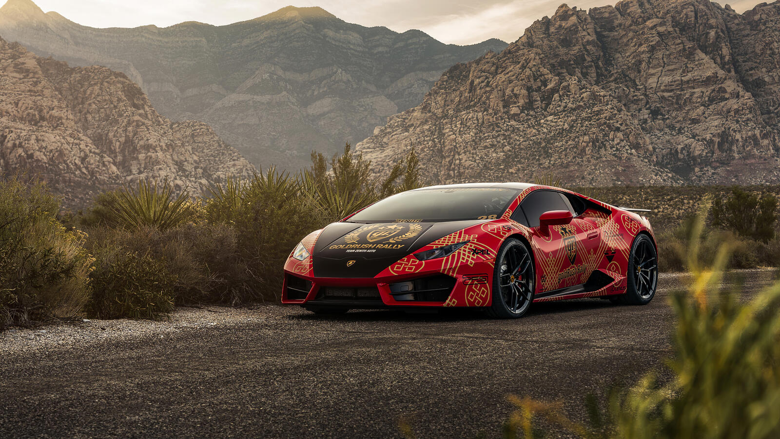 Wallpapers Lamborghini Huracan red front of on the desktop