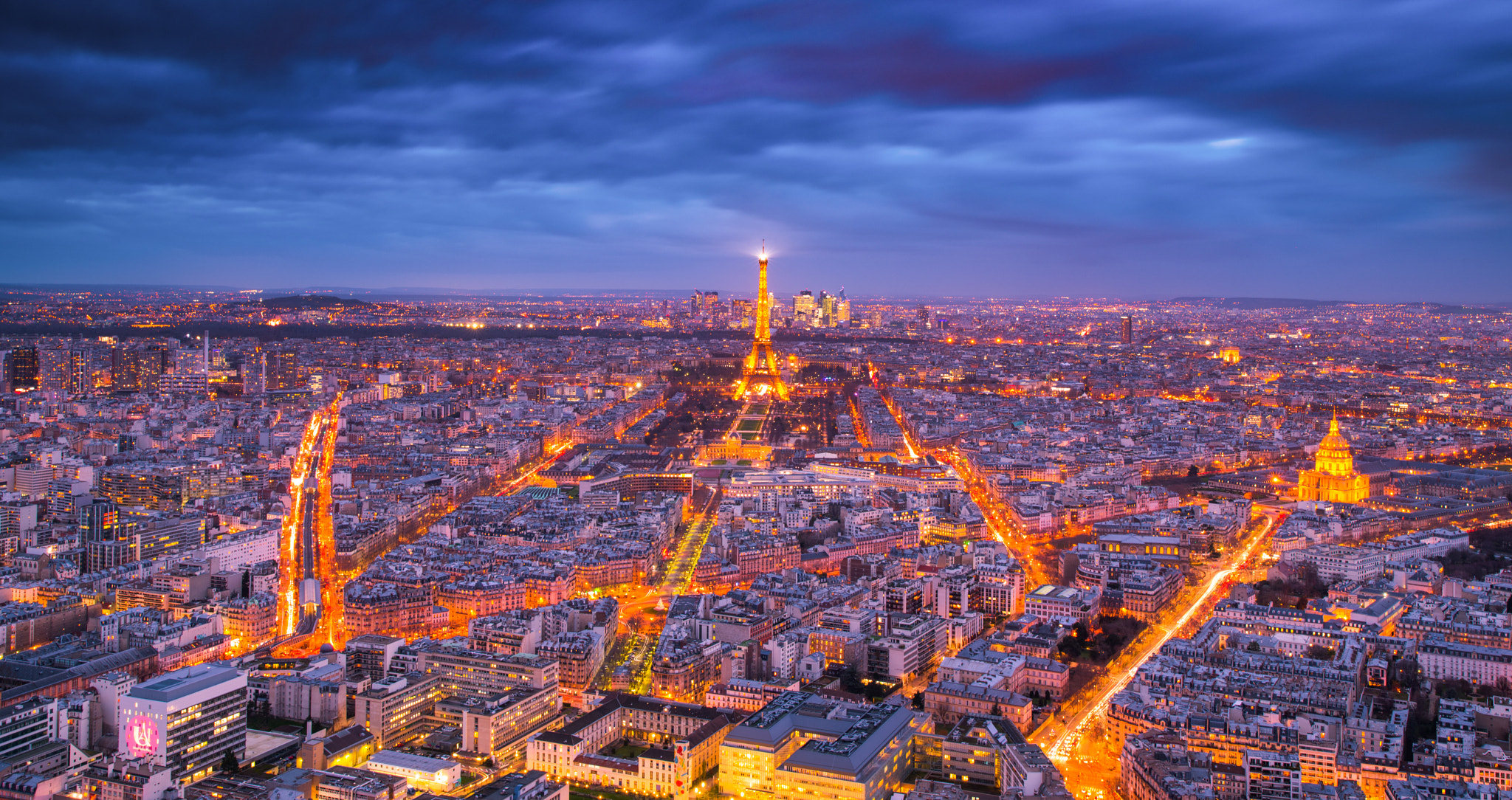 Wallpapers Paris lights Eiffel tower on the desktop