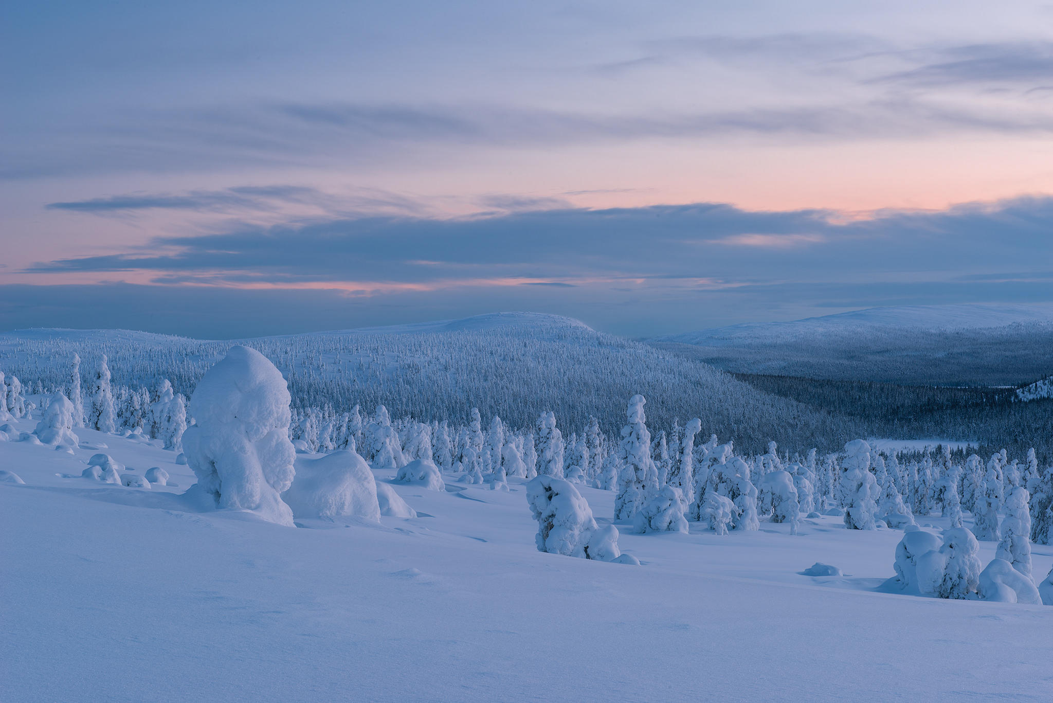 Lapland. Тундра Лапландия. Гора Растекайс Лапландия. Зимняя Лапландия. Финляндия зимой.