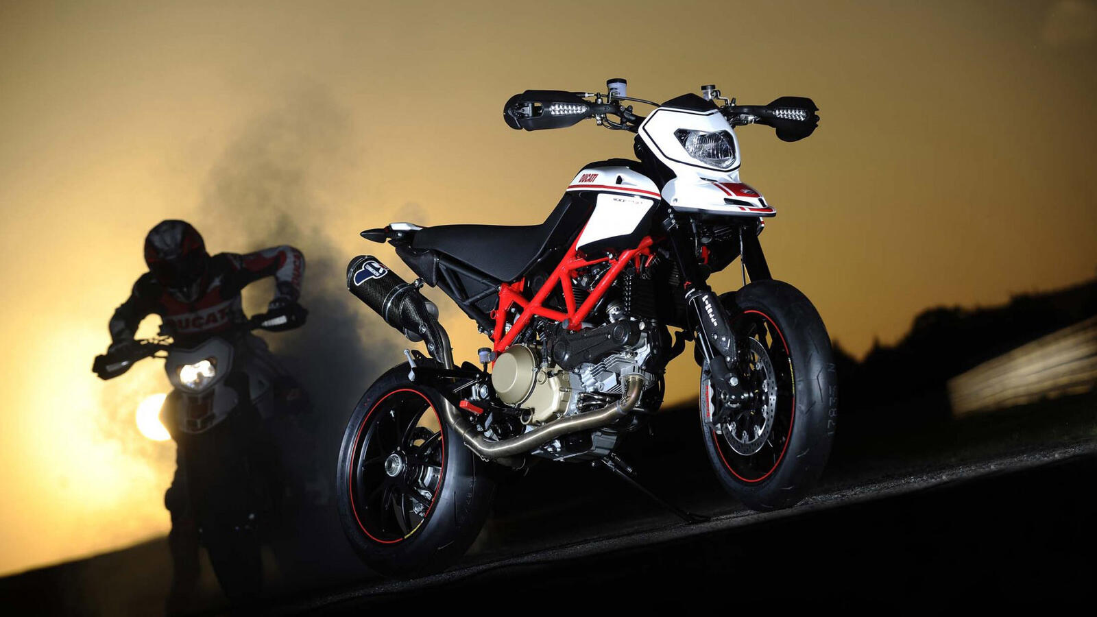 Обои Ducati мотоциклы мотоцикл на рабочий стол