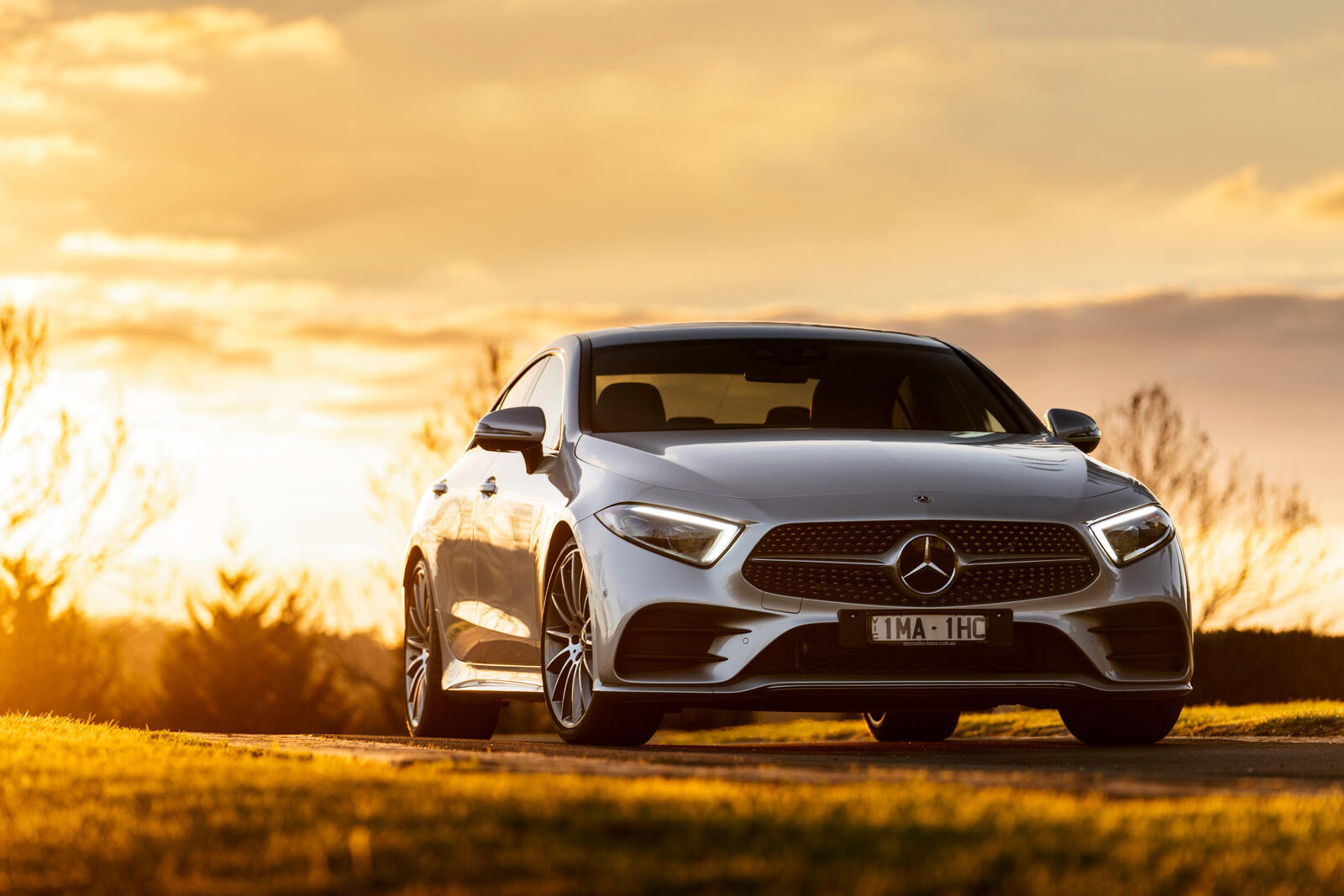 Wallpapers Mercedes sunset front of on the desktop