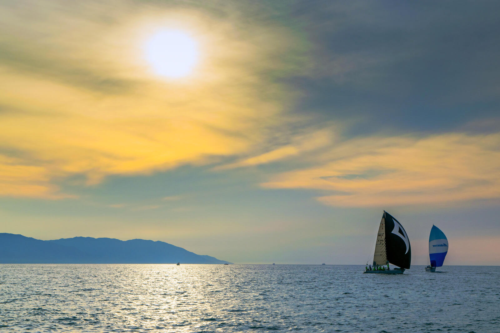 Wallpapers sunny weather yachts sunset on the desktop