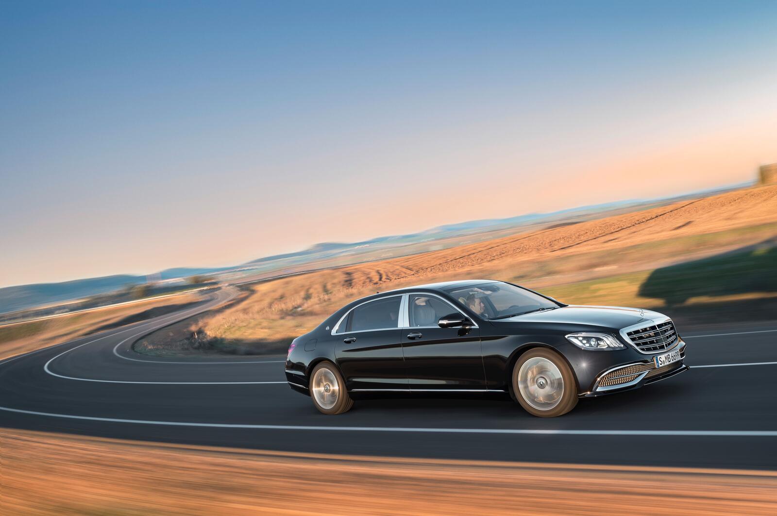 Wallpapers view from front Mercedes Maybach S 650 2017 on the desktop