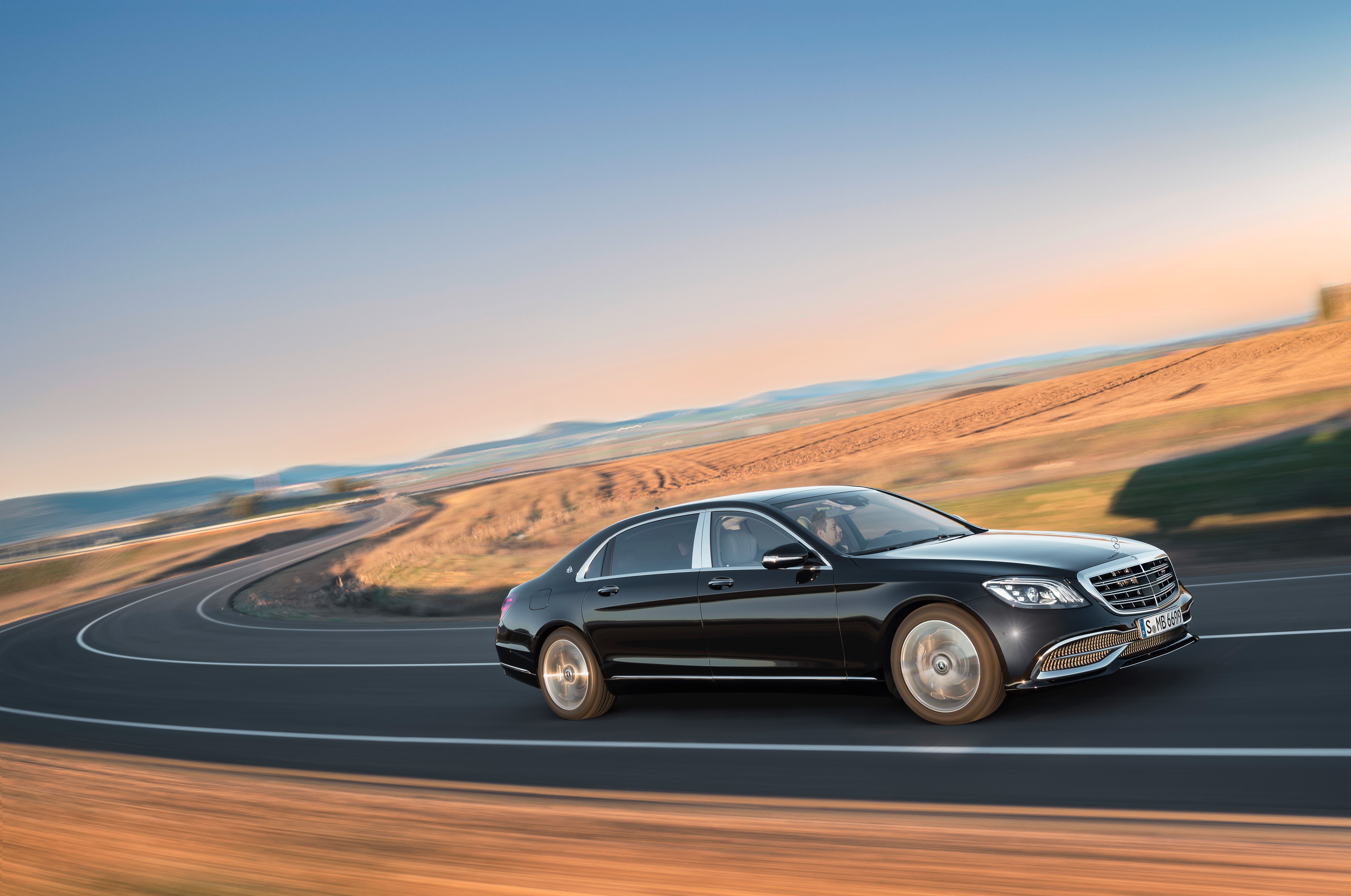 Wallpapers view from front Mercedes Maybach S 650 2017 on the desktop