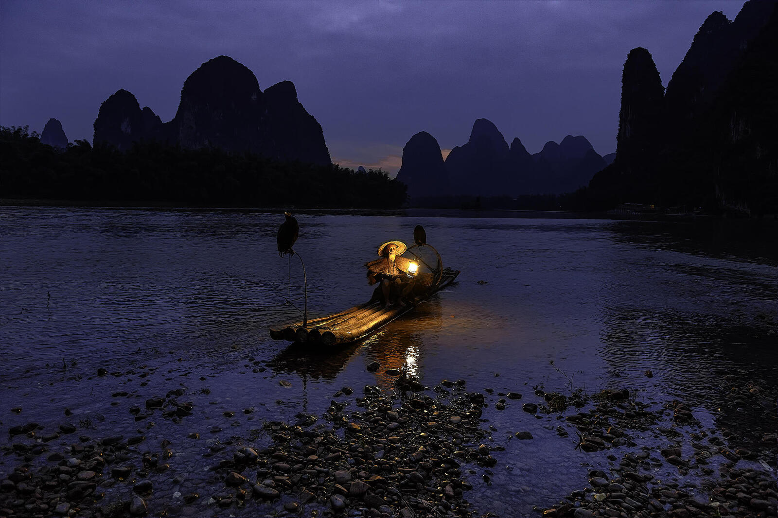 桌面上的壁纸渔民 桂林 河流