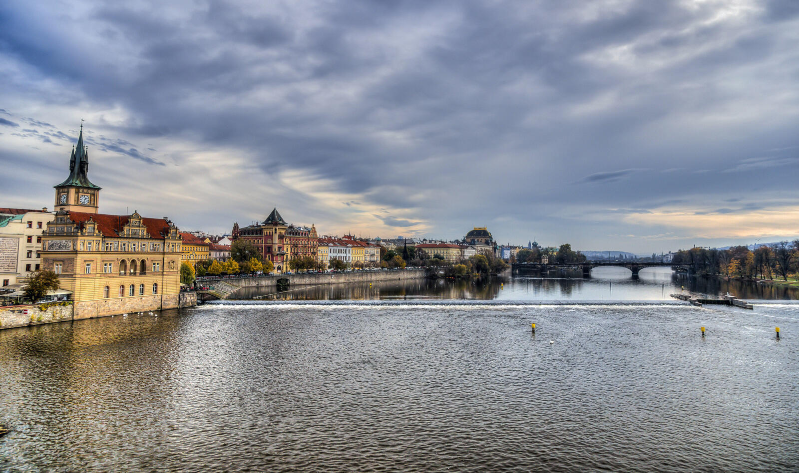 Обои Vltava River Prague Прага на рабочий стол