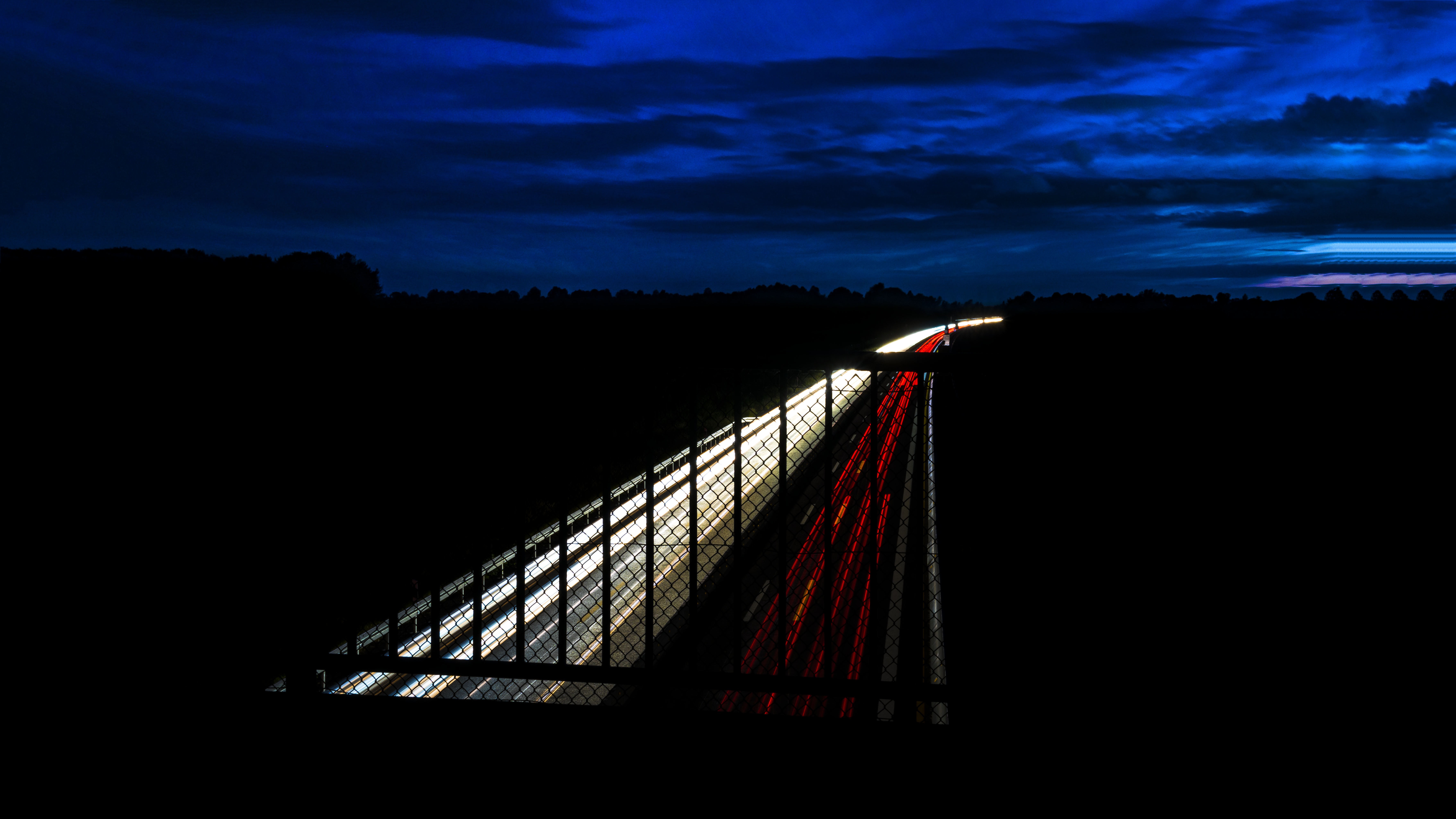 Бесплатное фото Ночное шоссе