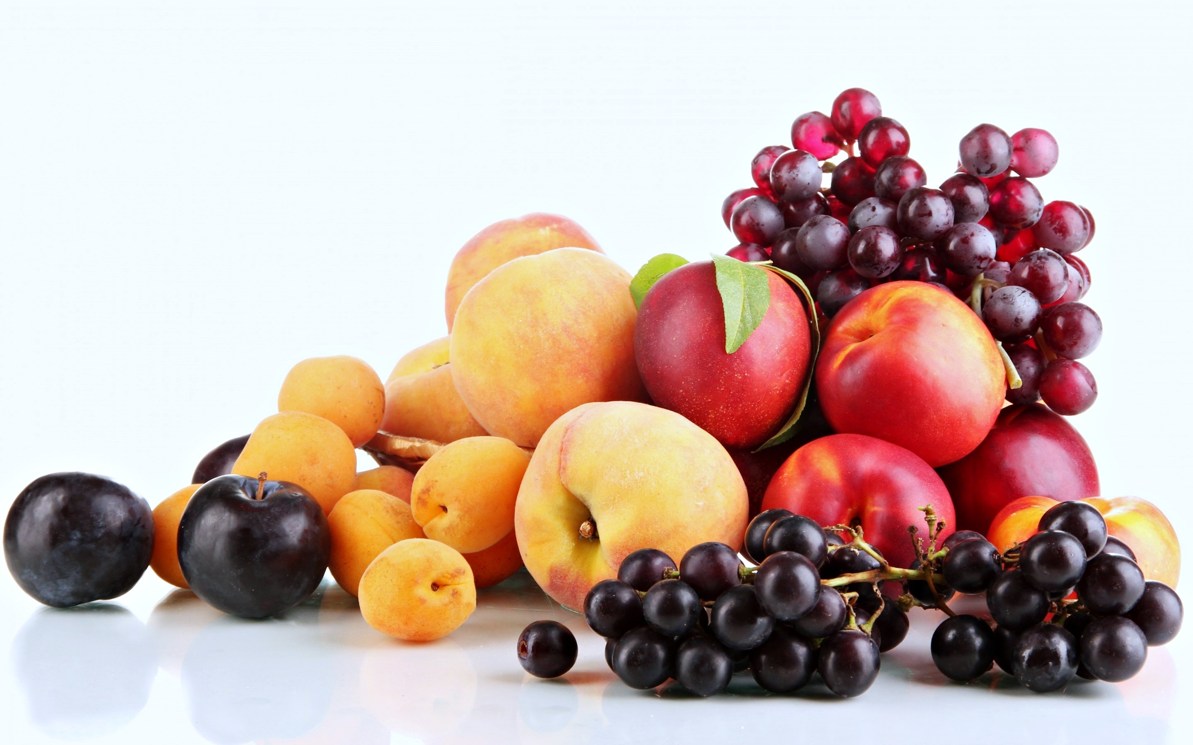Фото бесплатно обои персикового цвета, яблоко, виноград