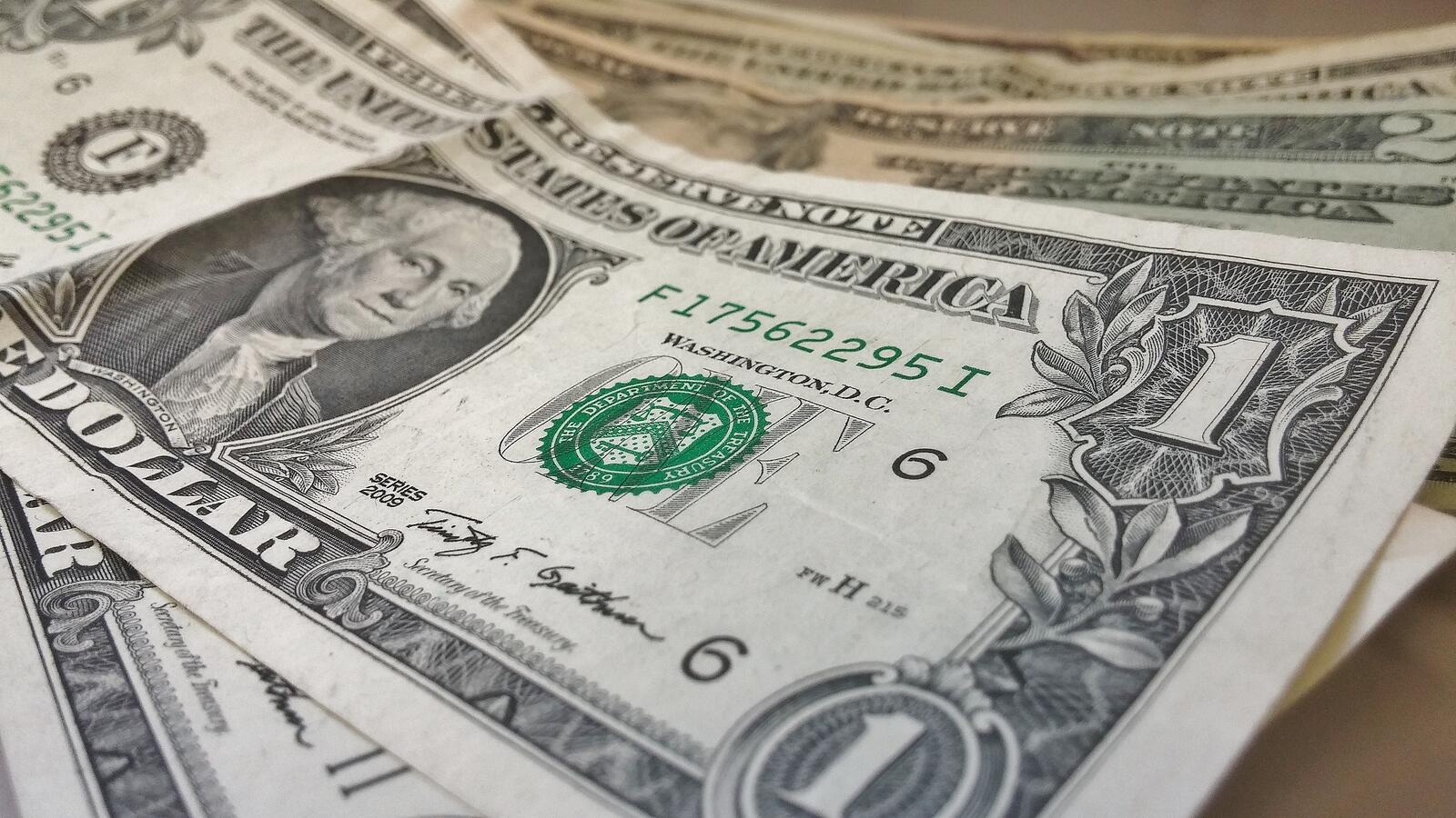 桌面上的壁纸美国 钱 现金