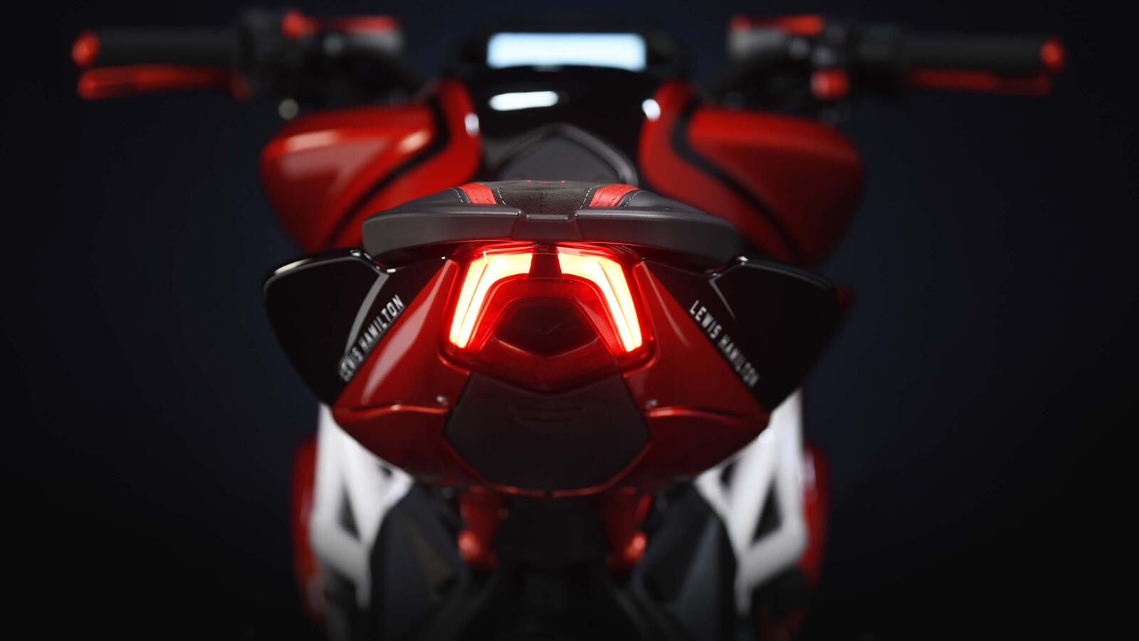 Wallpapers MV Agusta Brutale 800 red motorcycle on the desktop