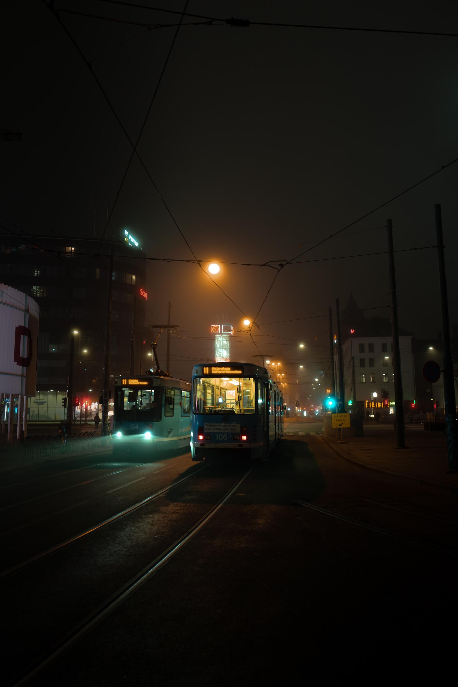 Wallpapers night trams lights on the desktop