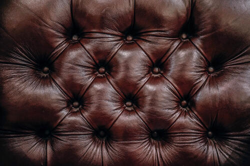 Мягкий кожаный диван