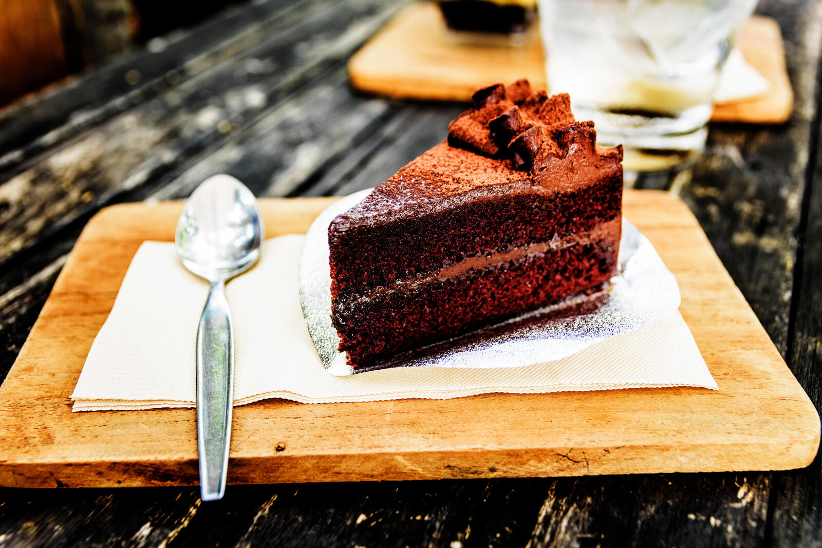 Обои торт шоколадный кусочек торта на рабочий стол