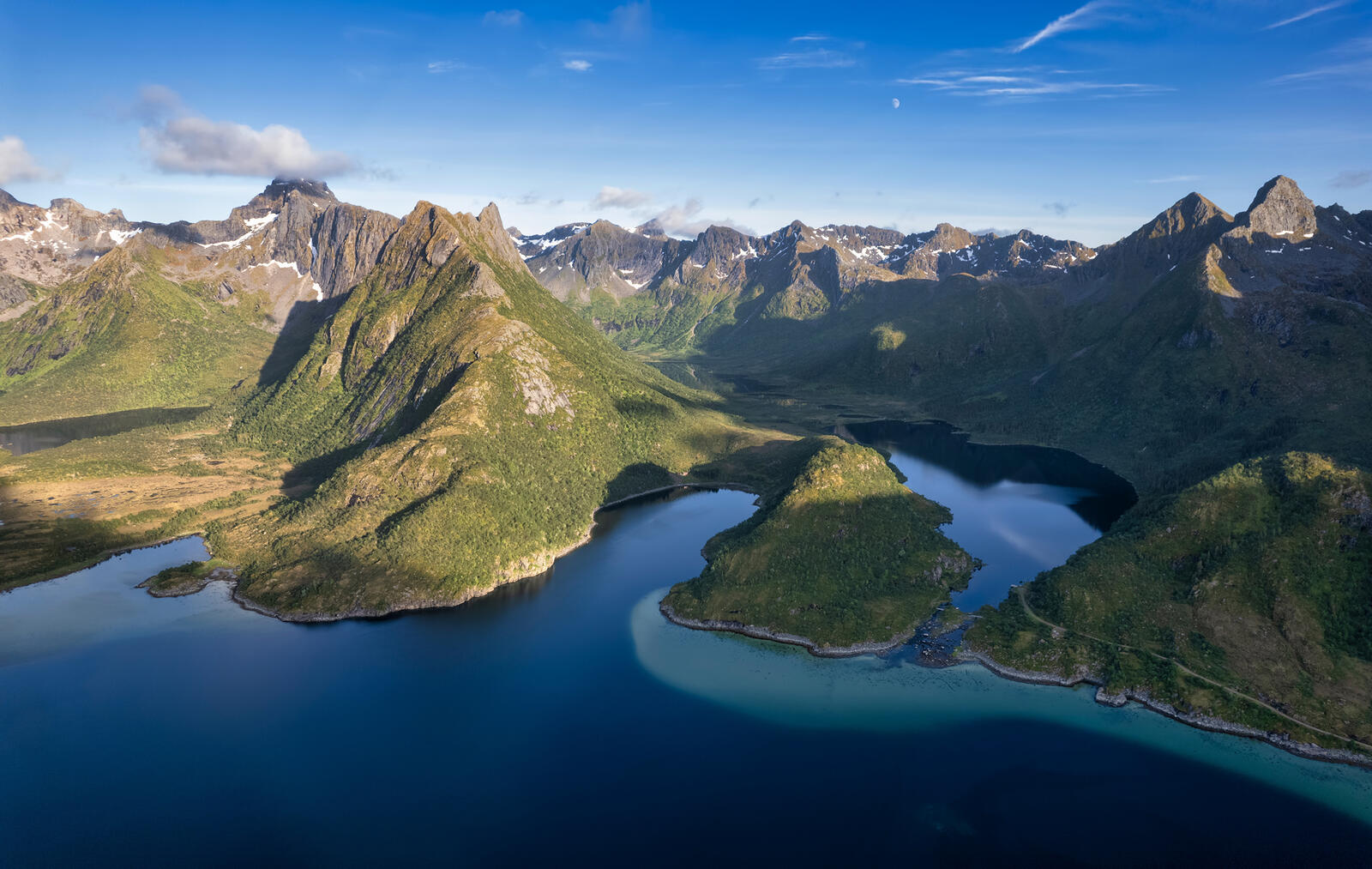 Обои Норвегия фьорд Лофотенские острова на рабочий стол