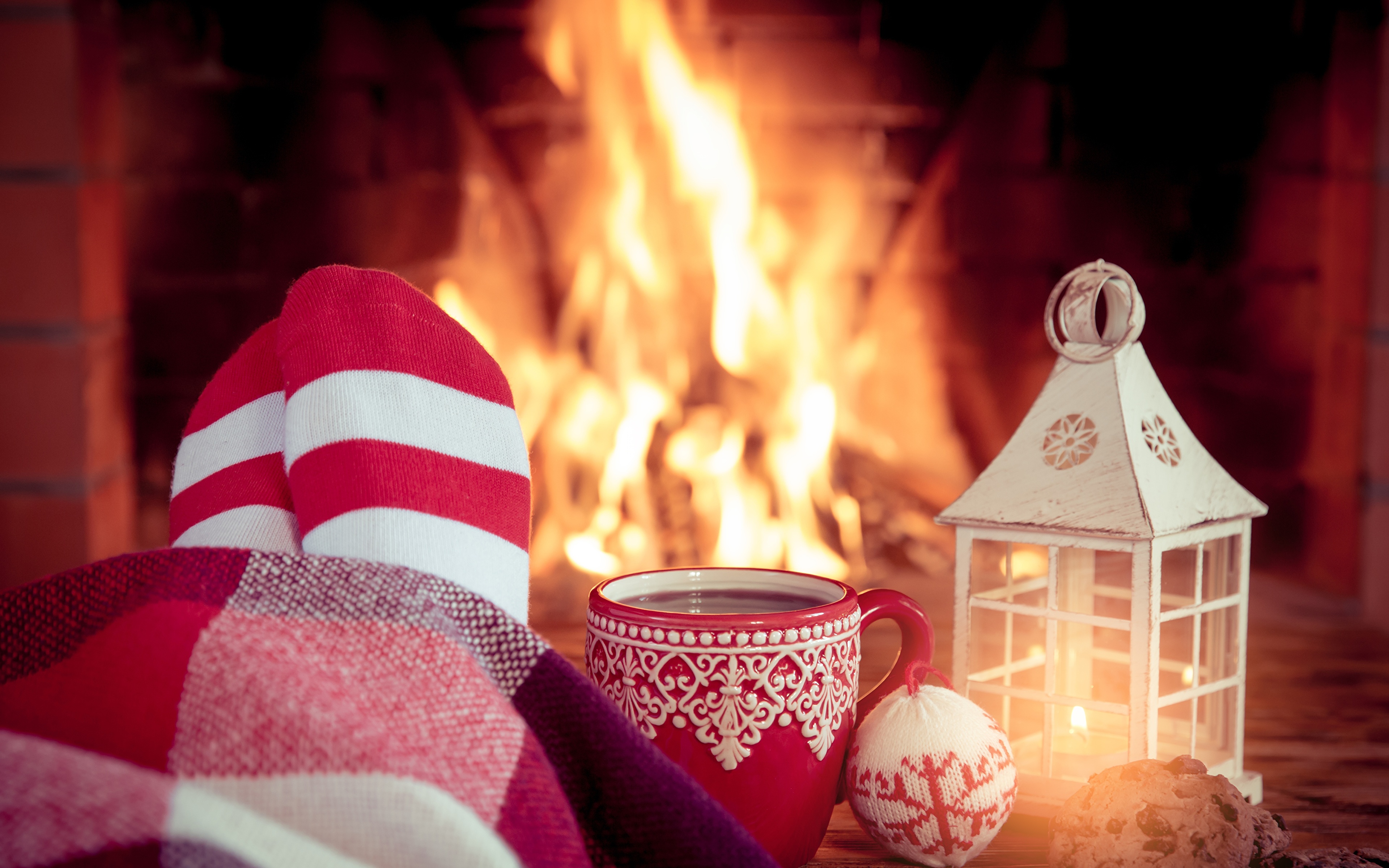 Wallpapers holiday atmosphere new year atmosphere fireplace on the desktop