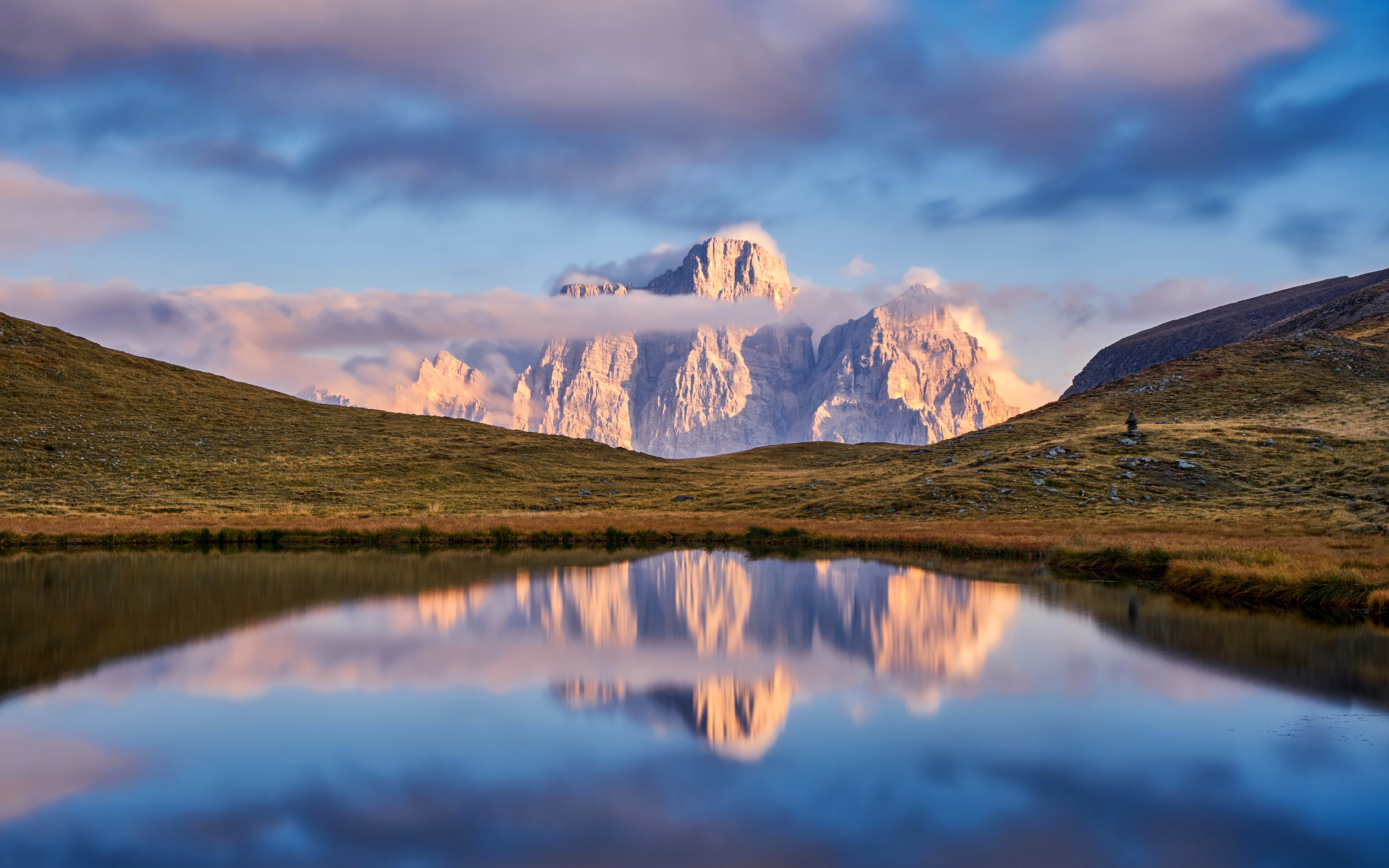 Wallpapers wallpaper lake reflection Italy on the desktop