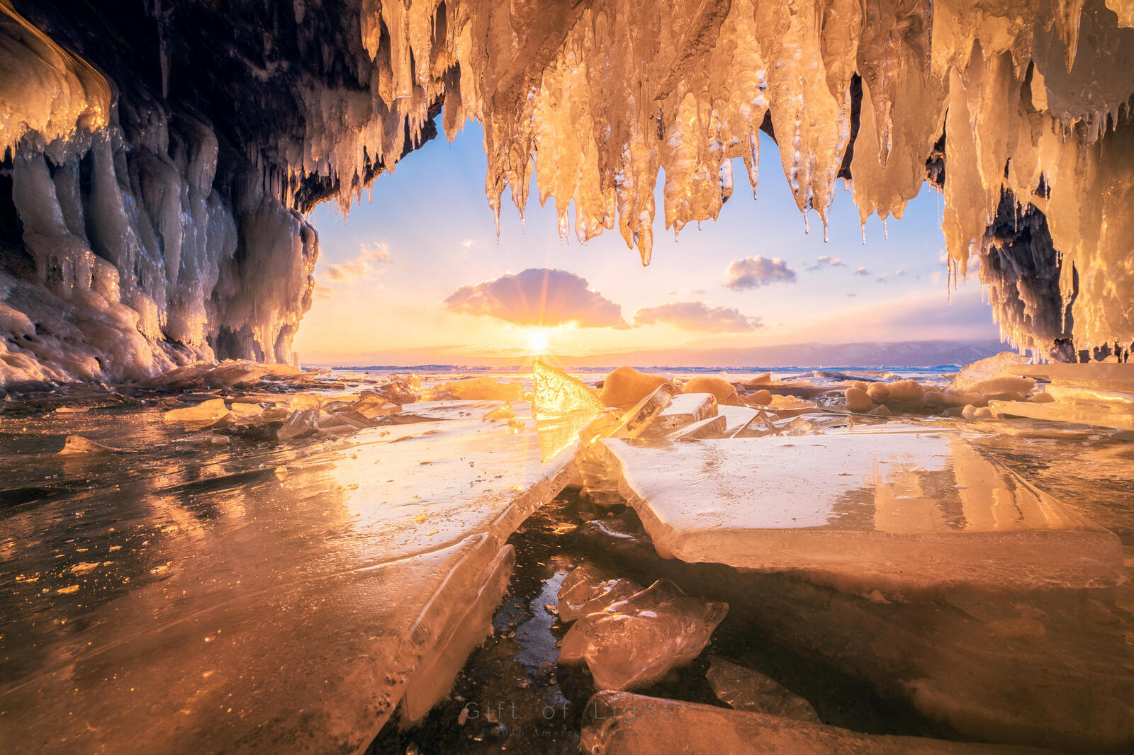 Wallpapers sunset cave winter on the desktop