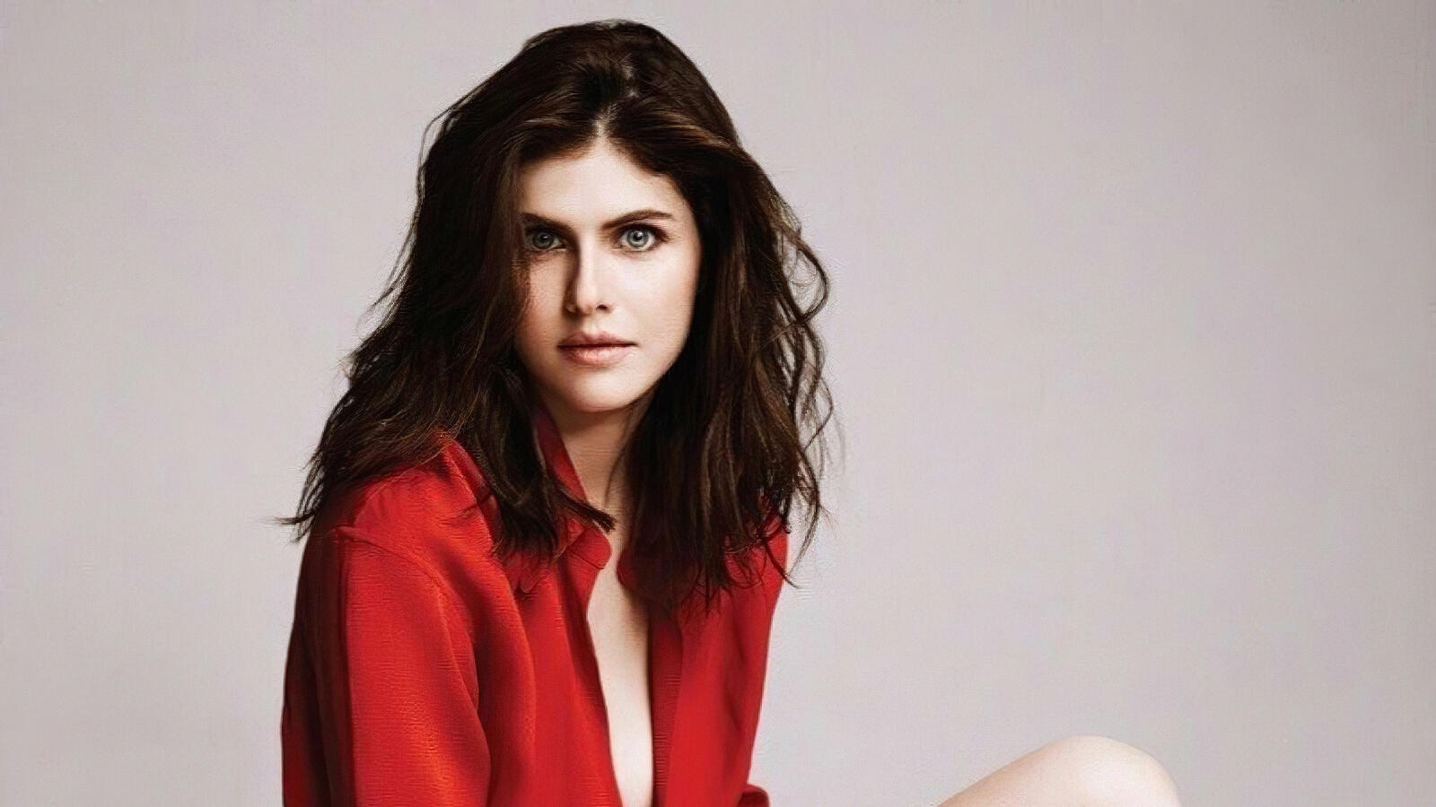 Wallpapers Alexandra Daddario red blouse unbuttoned on the desktop