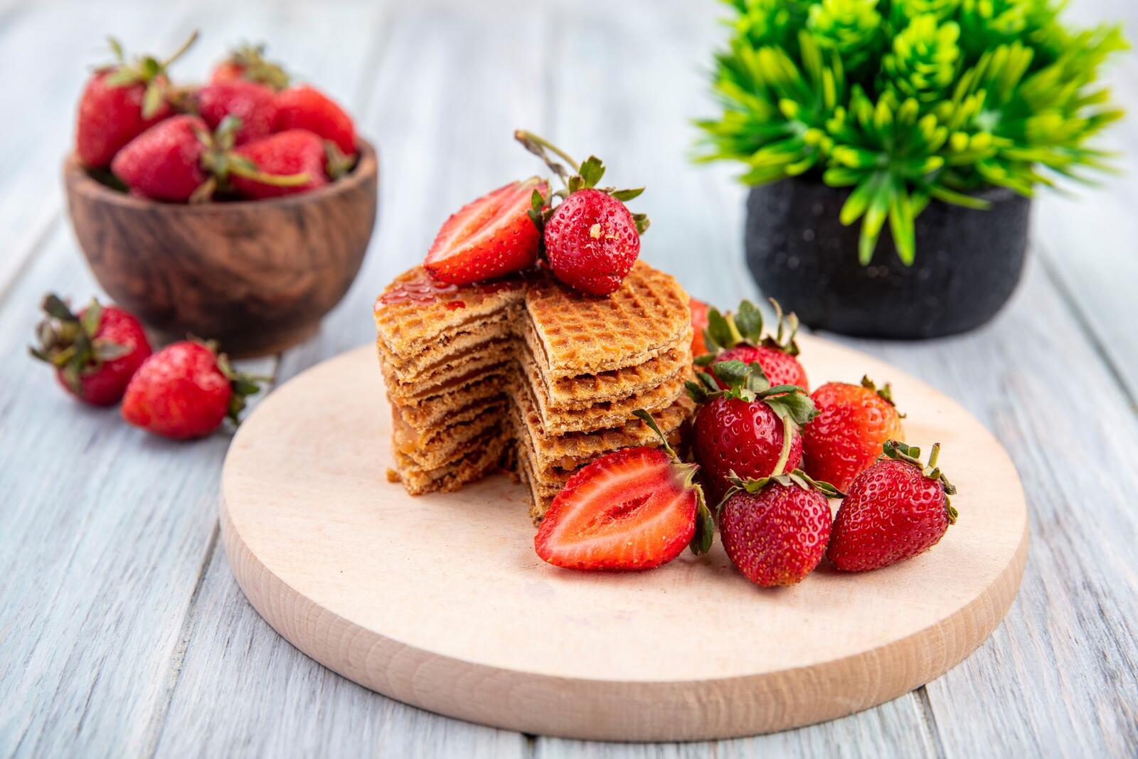 Wallpapers food waffles strawberry on the desktop