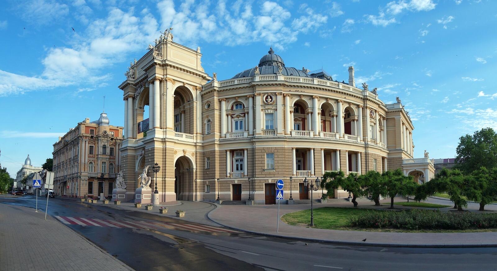 Обои Украина архитектура здания на рабочий стол