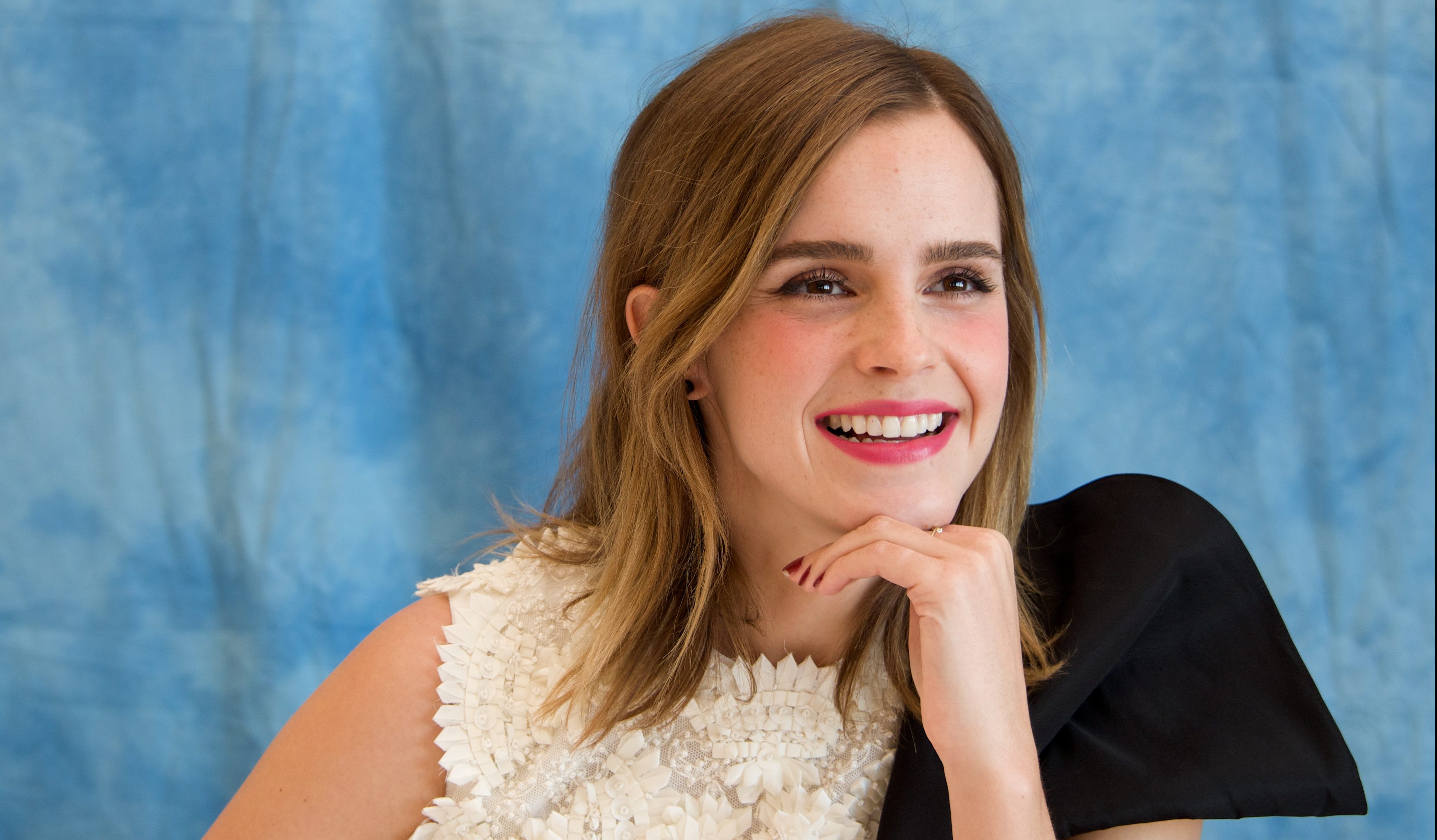 Free photo Emma Watson smiles