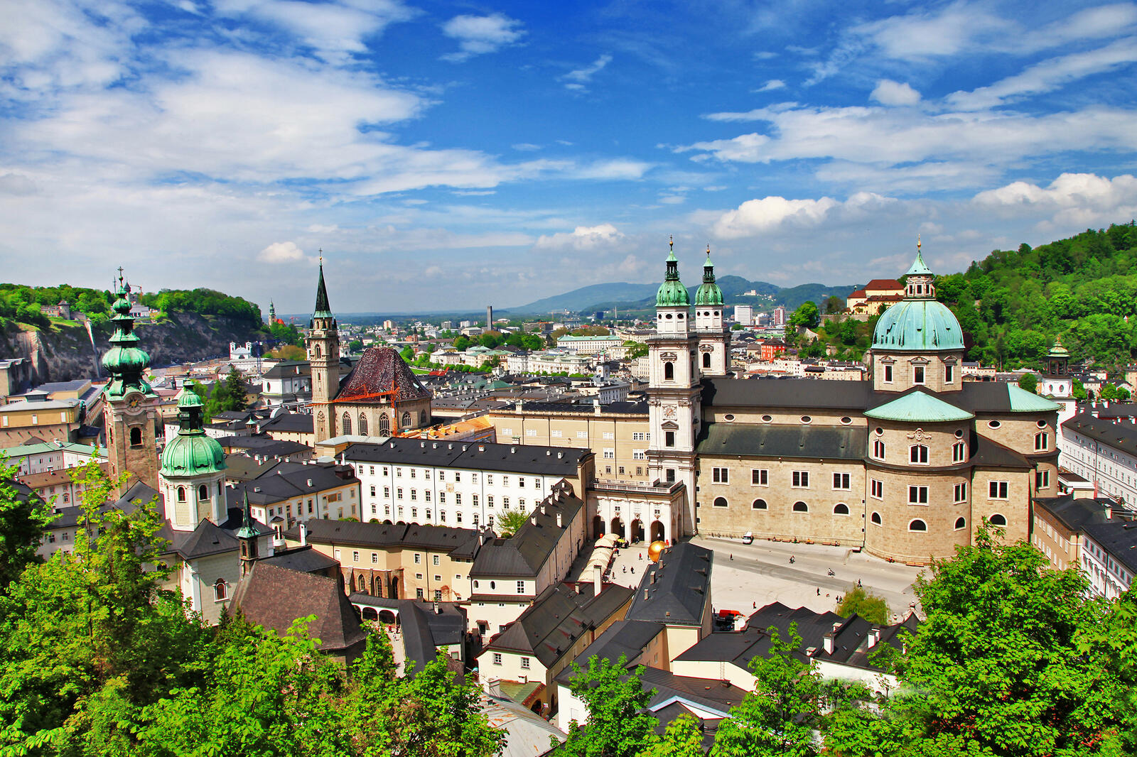 Обои города церковь Австрия на рабочий стол