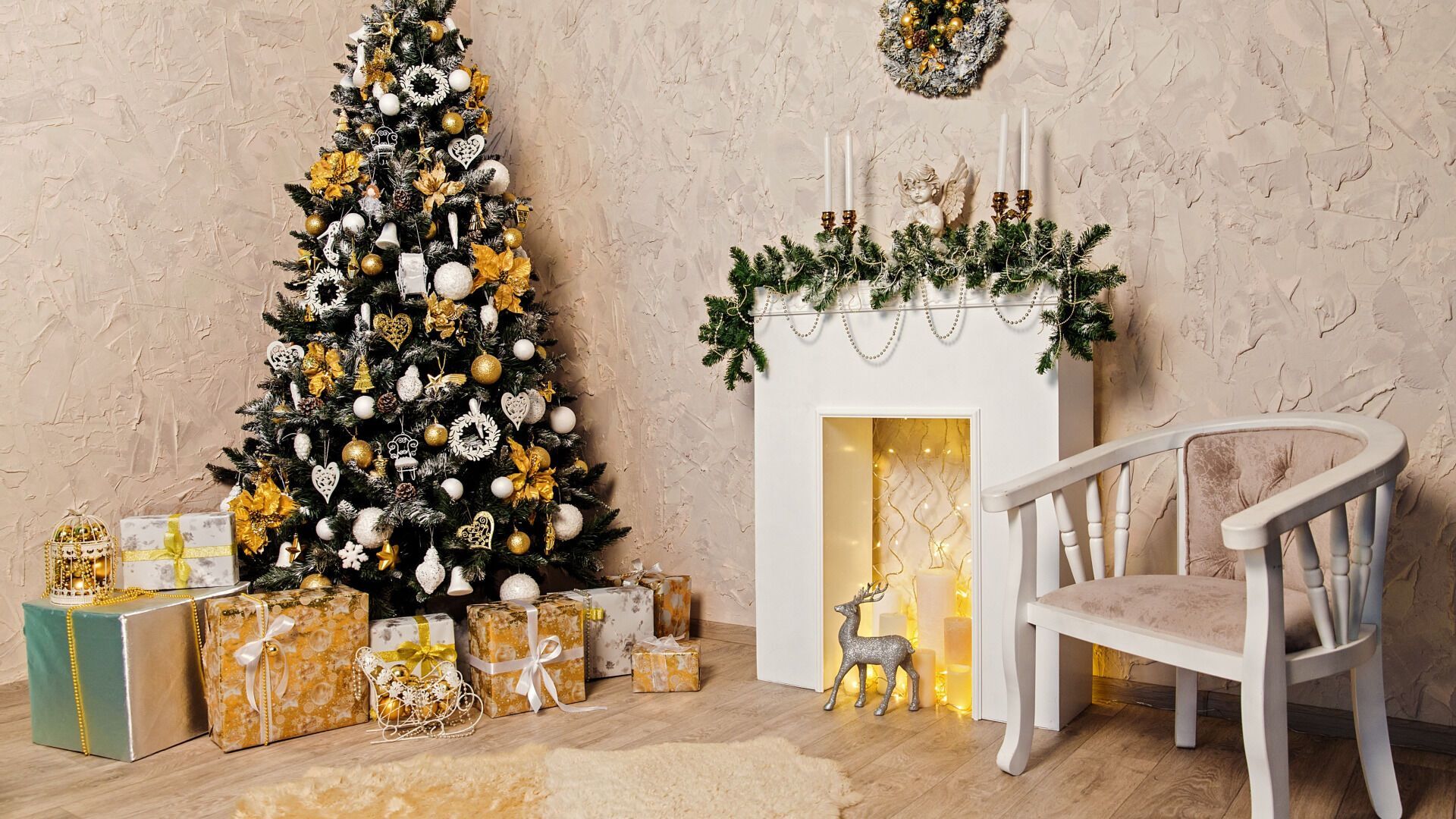 Wallpapers christmas tree new year atmosphere interior on the desktop
