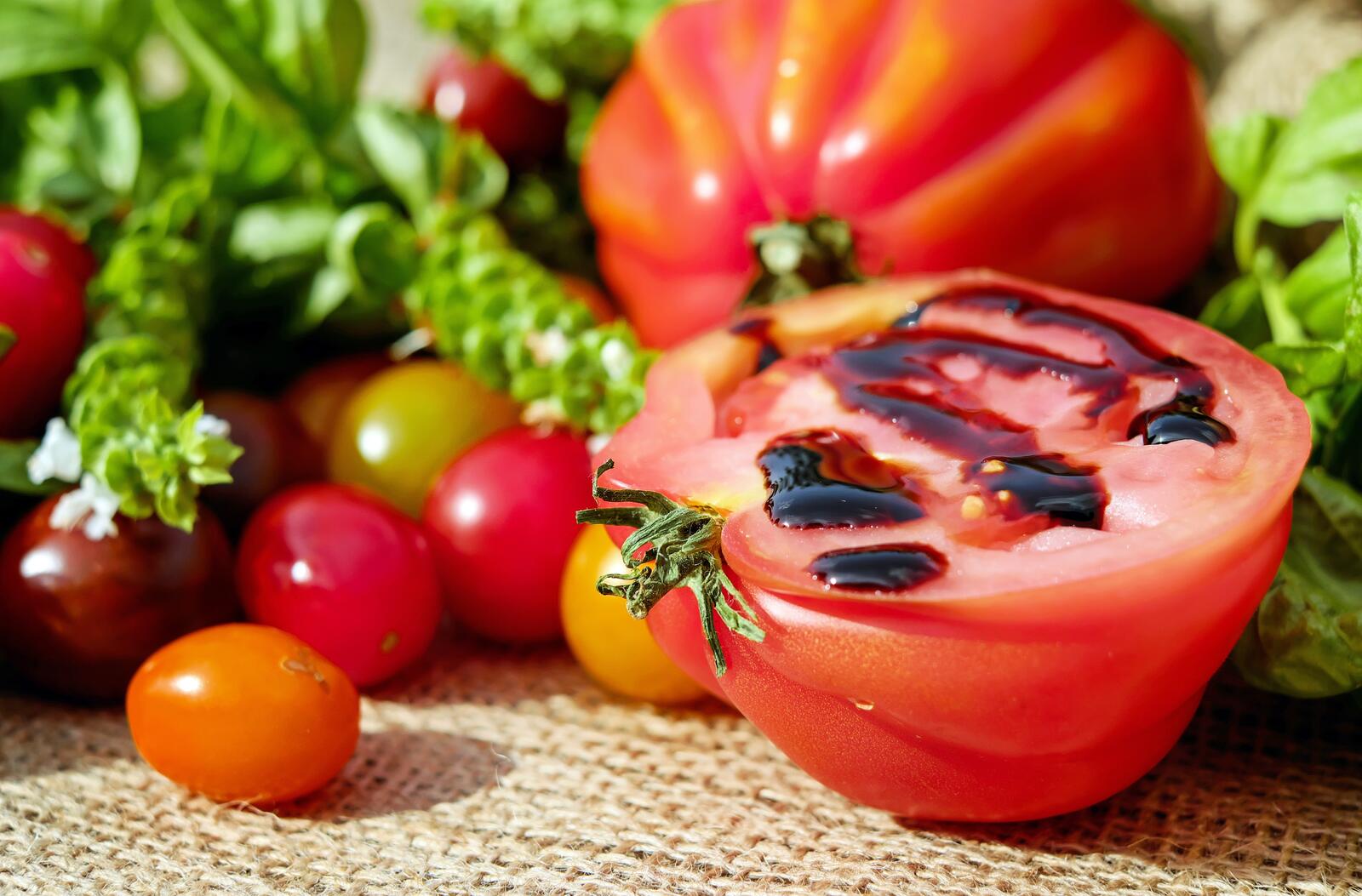 桌面上的壁纸番茄壁纸 沙拉 蔬菜