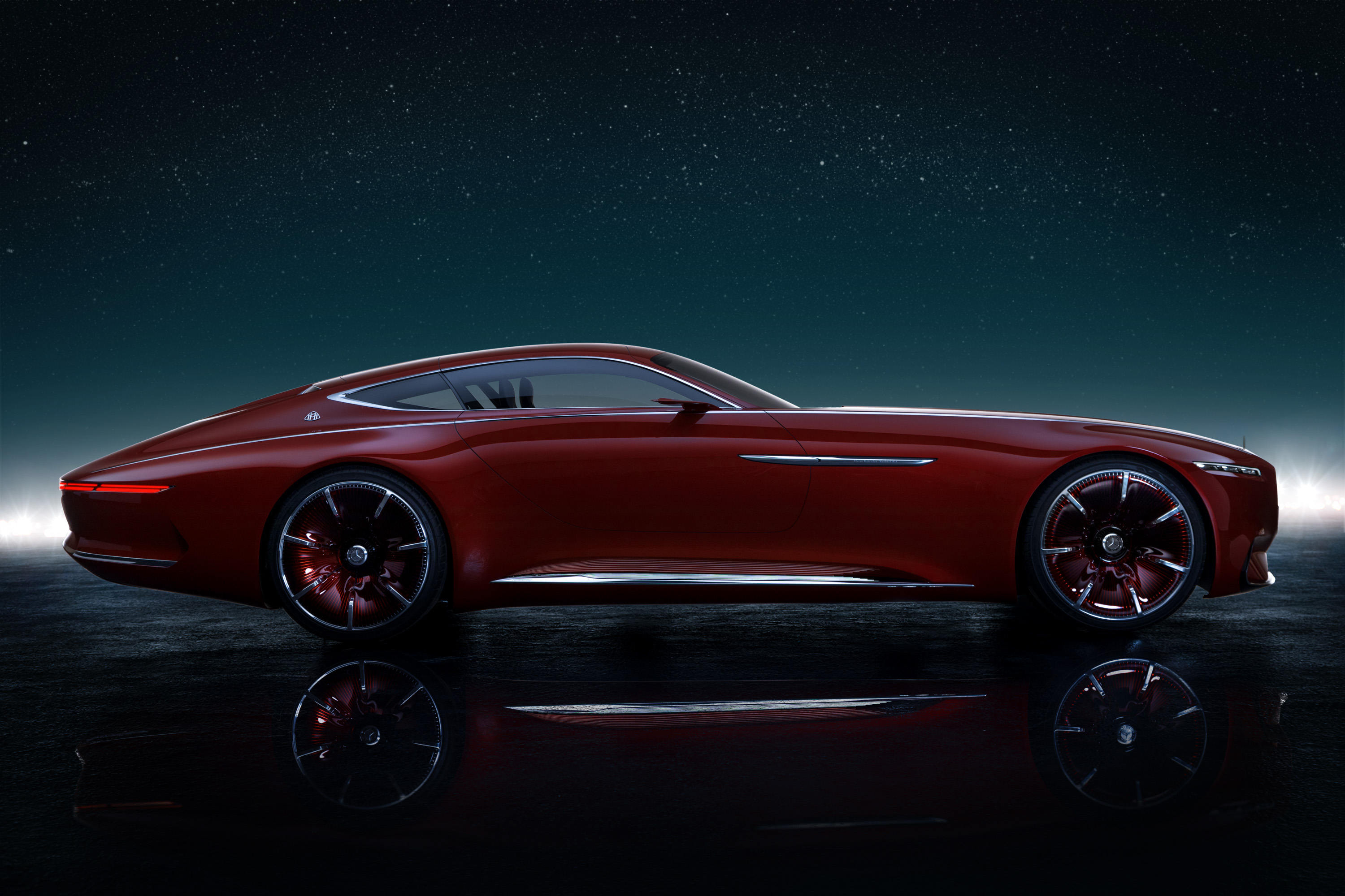 Free photo Mercedes Maybach concept car in red