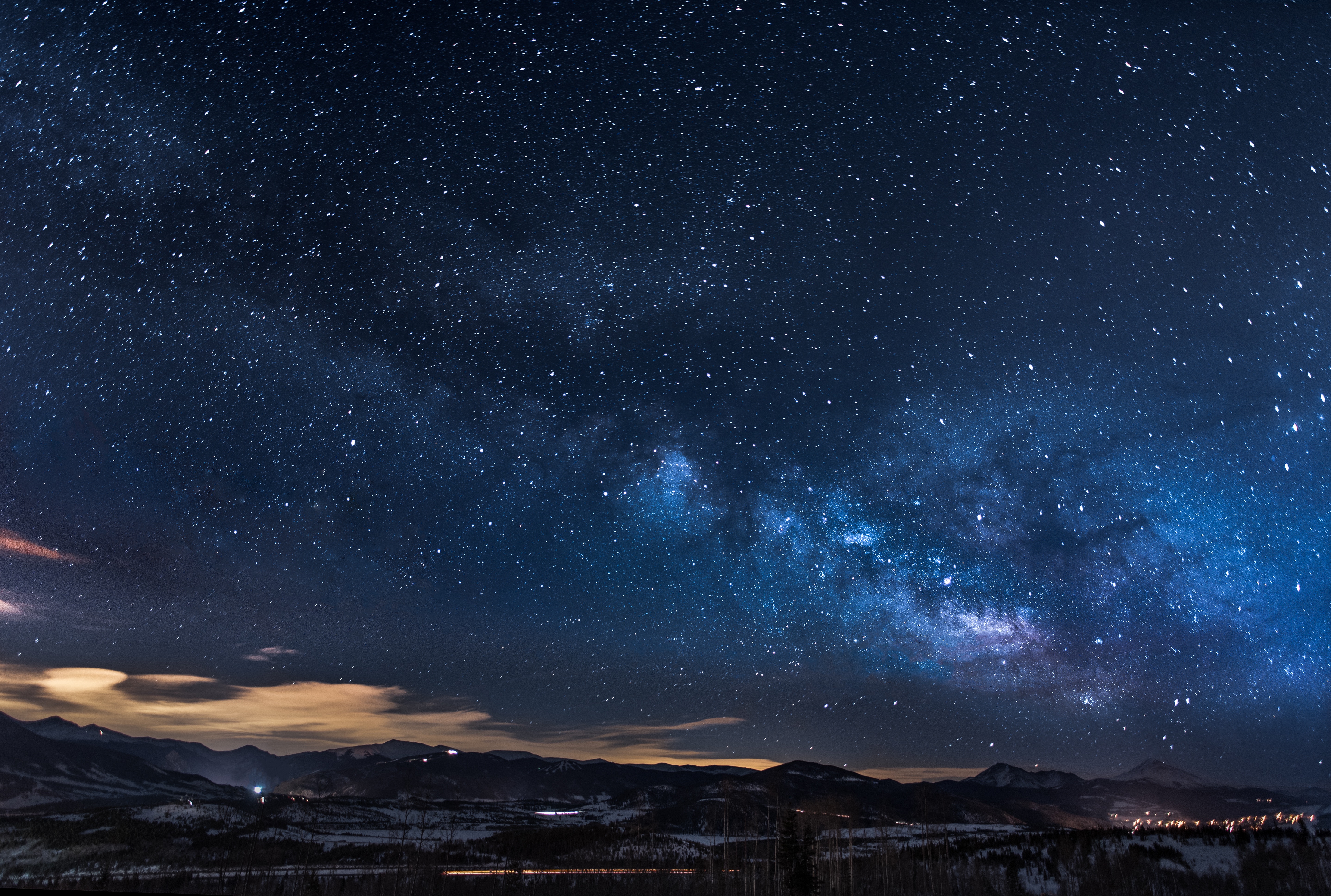 Бесплатное фото Звездное синее небо