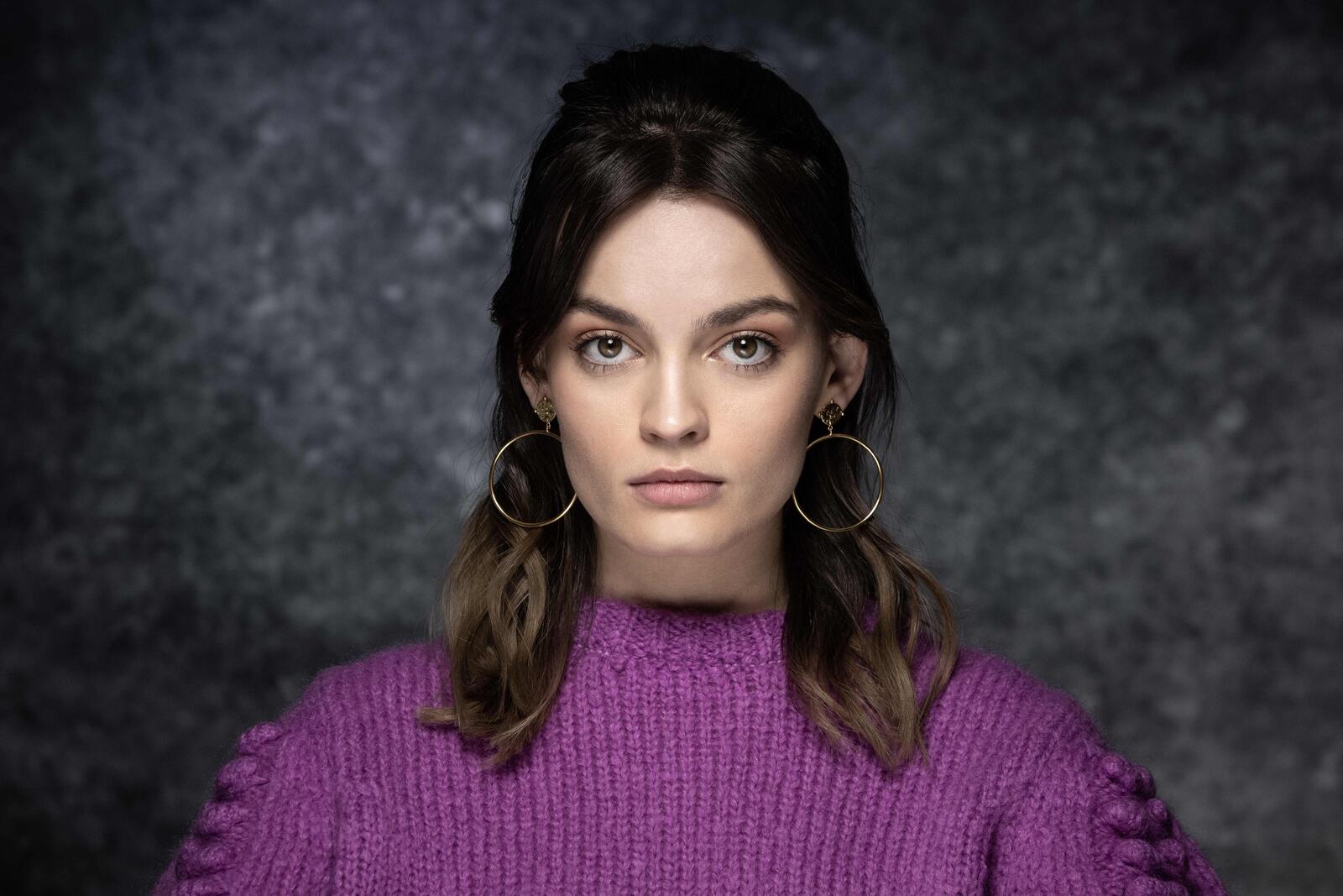 Wallpapers Emma Mackey sweater brunette on the desktop