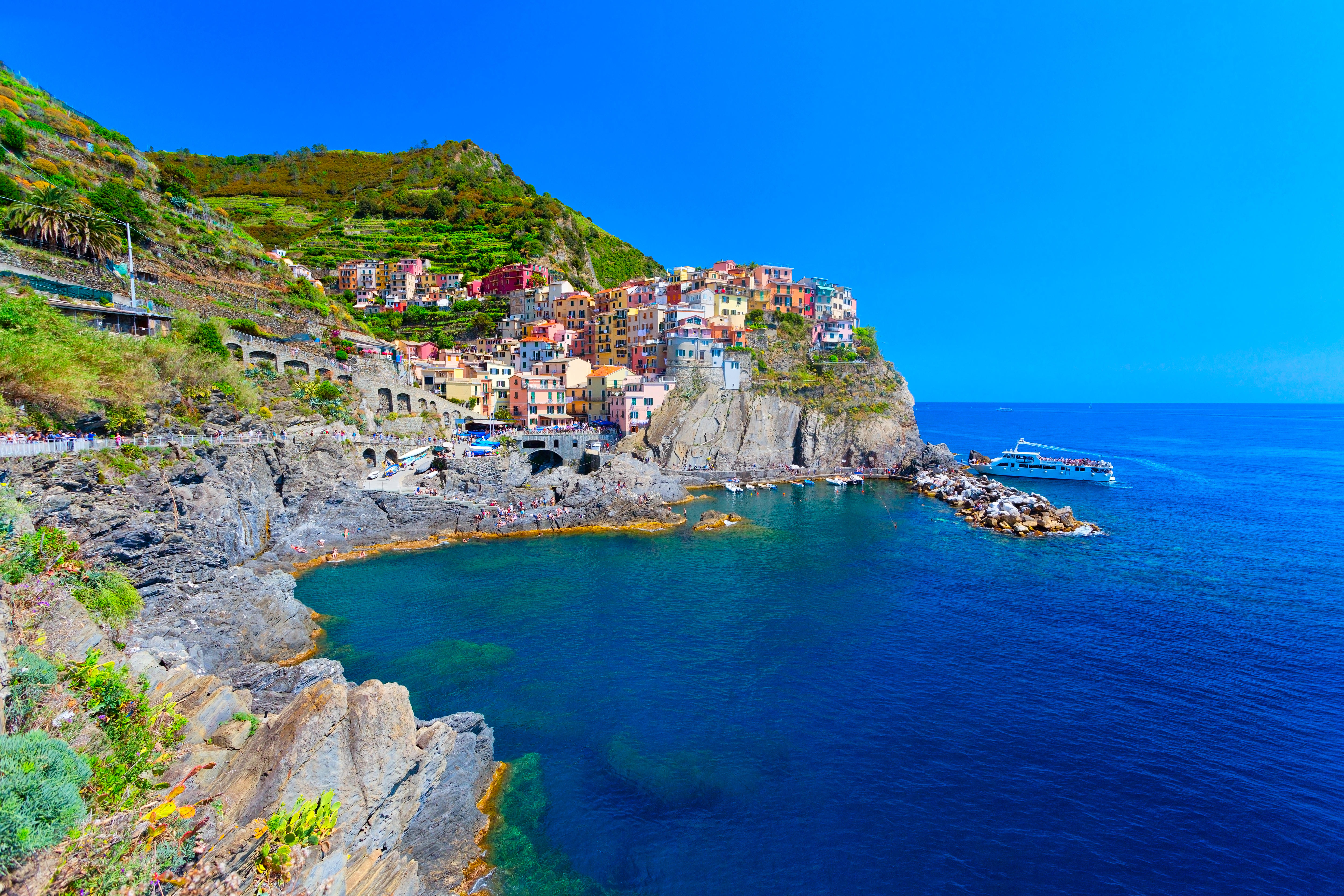 Wallpapers Manarola cinque terre at home by the water on the desktop