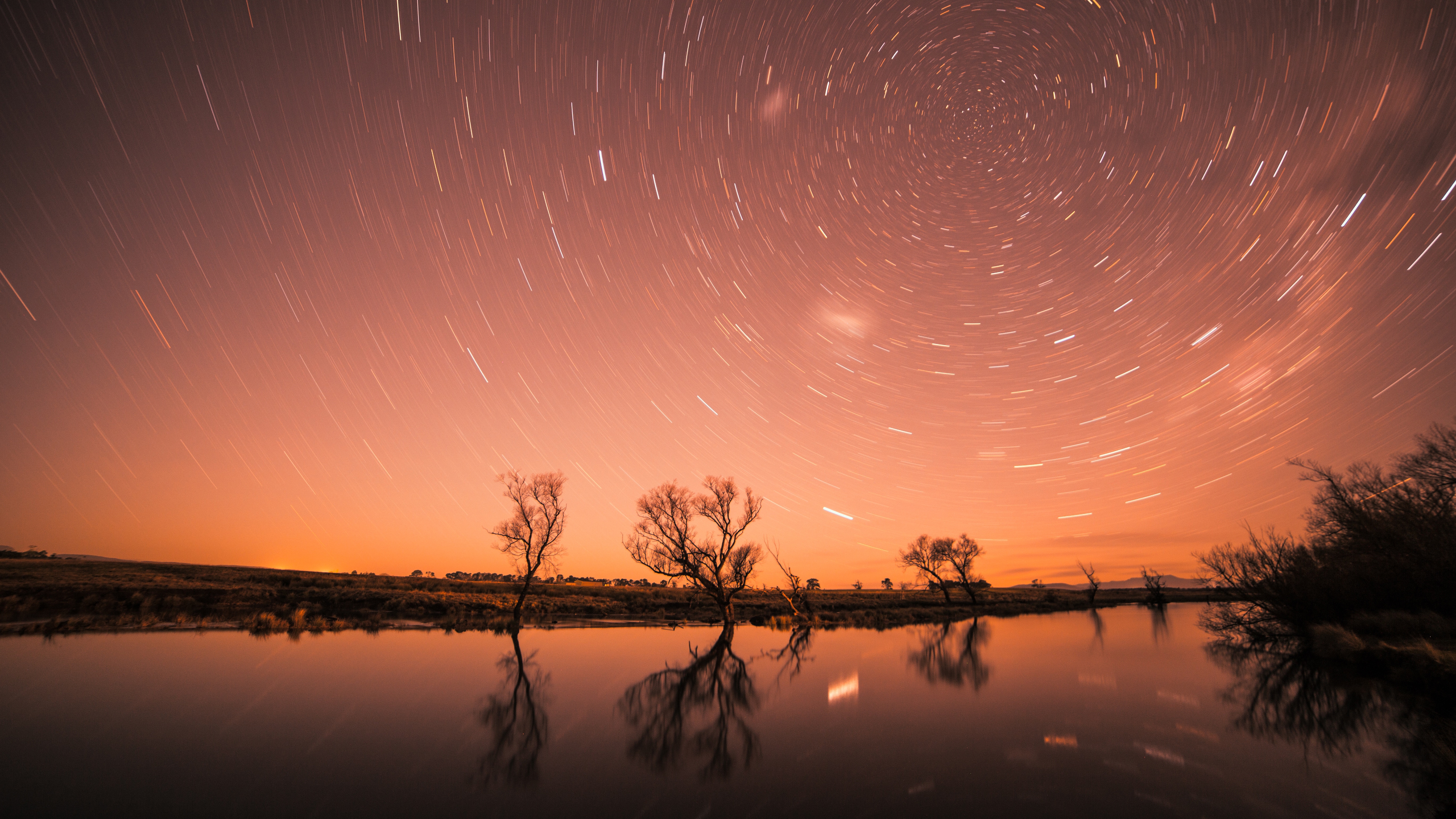 Wallpapers star trail red sky reflection on the desktop