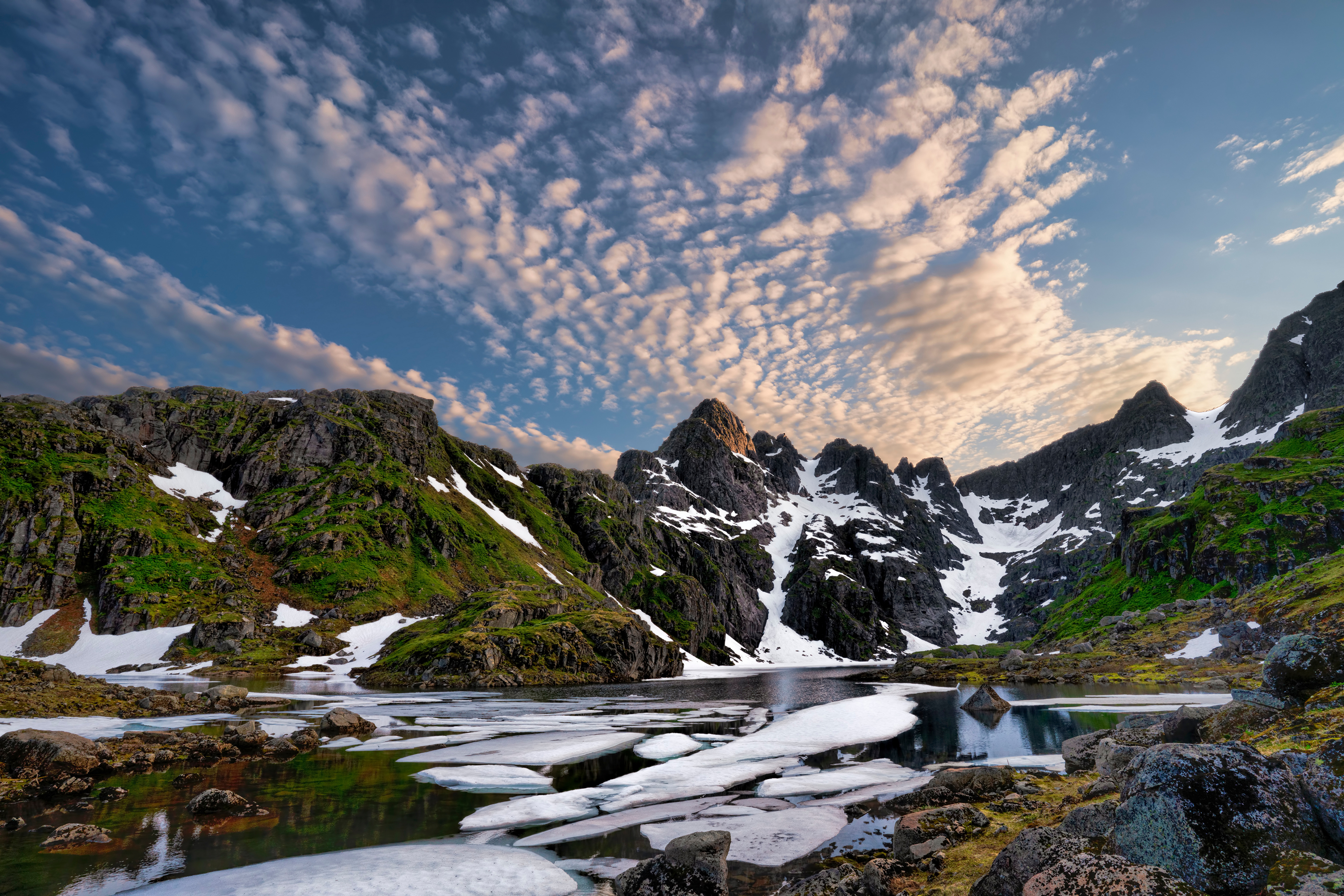 Фото бесплатно облака, фьорд, горы