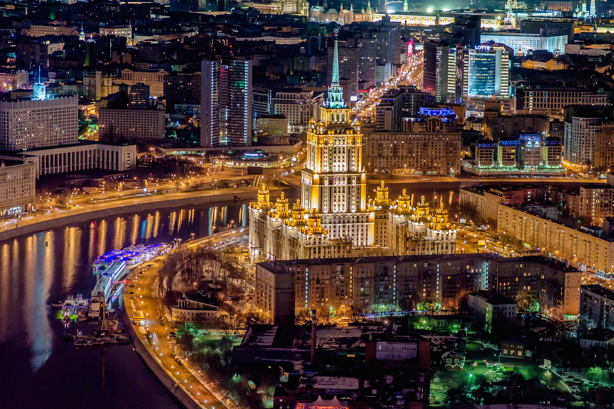 Wallpapers Moscow Hotel Ukraina Moscow river on the desktop