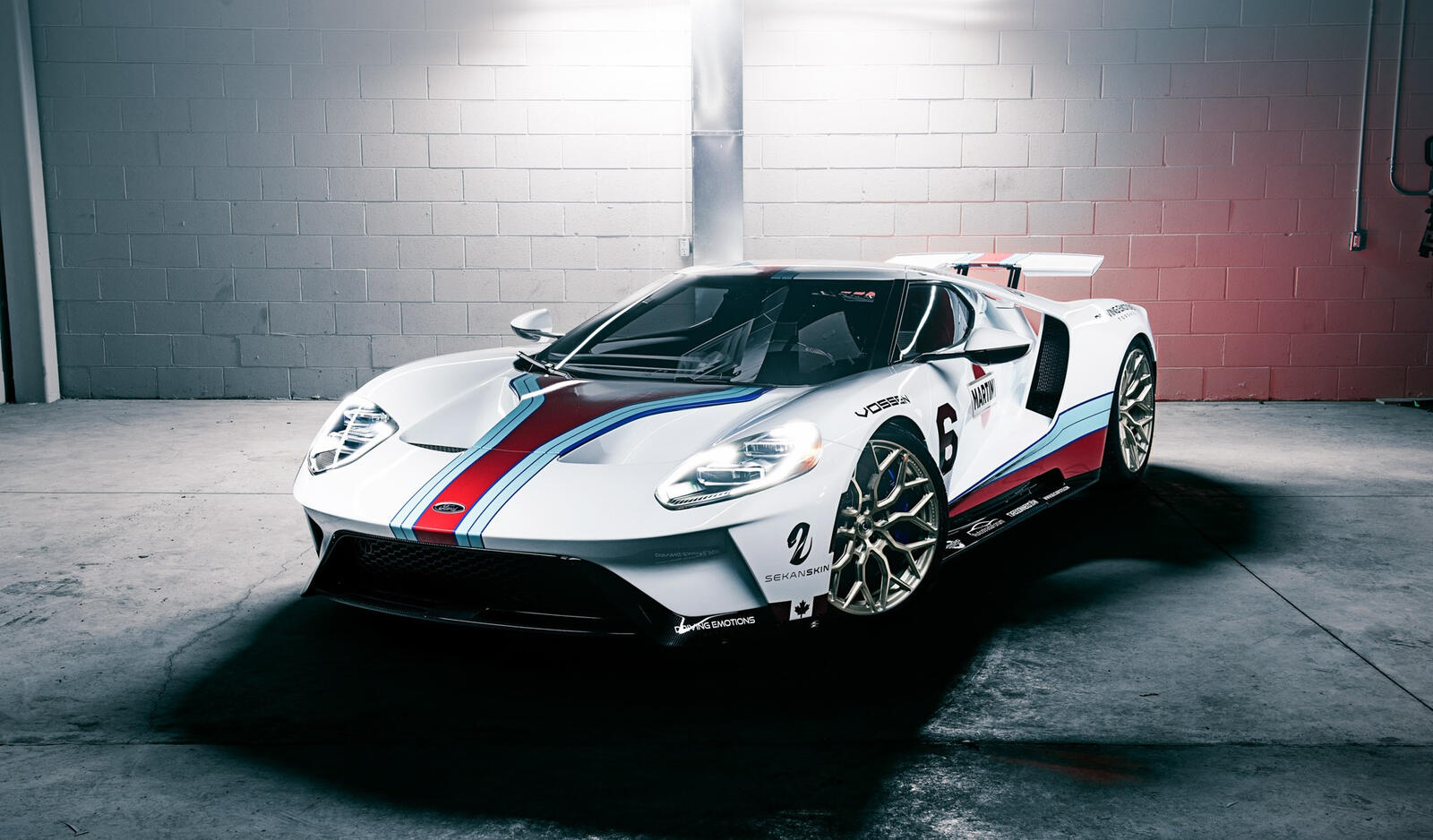 Free photo Desktop picture of a ford gt
