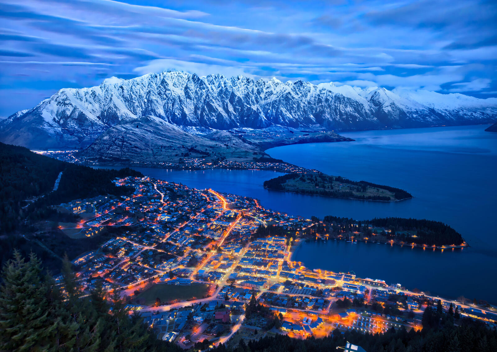 Обои Новая Зеландия Квинстаун Озеро Вакатипу на рабочий стол