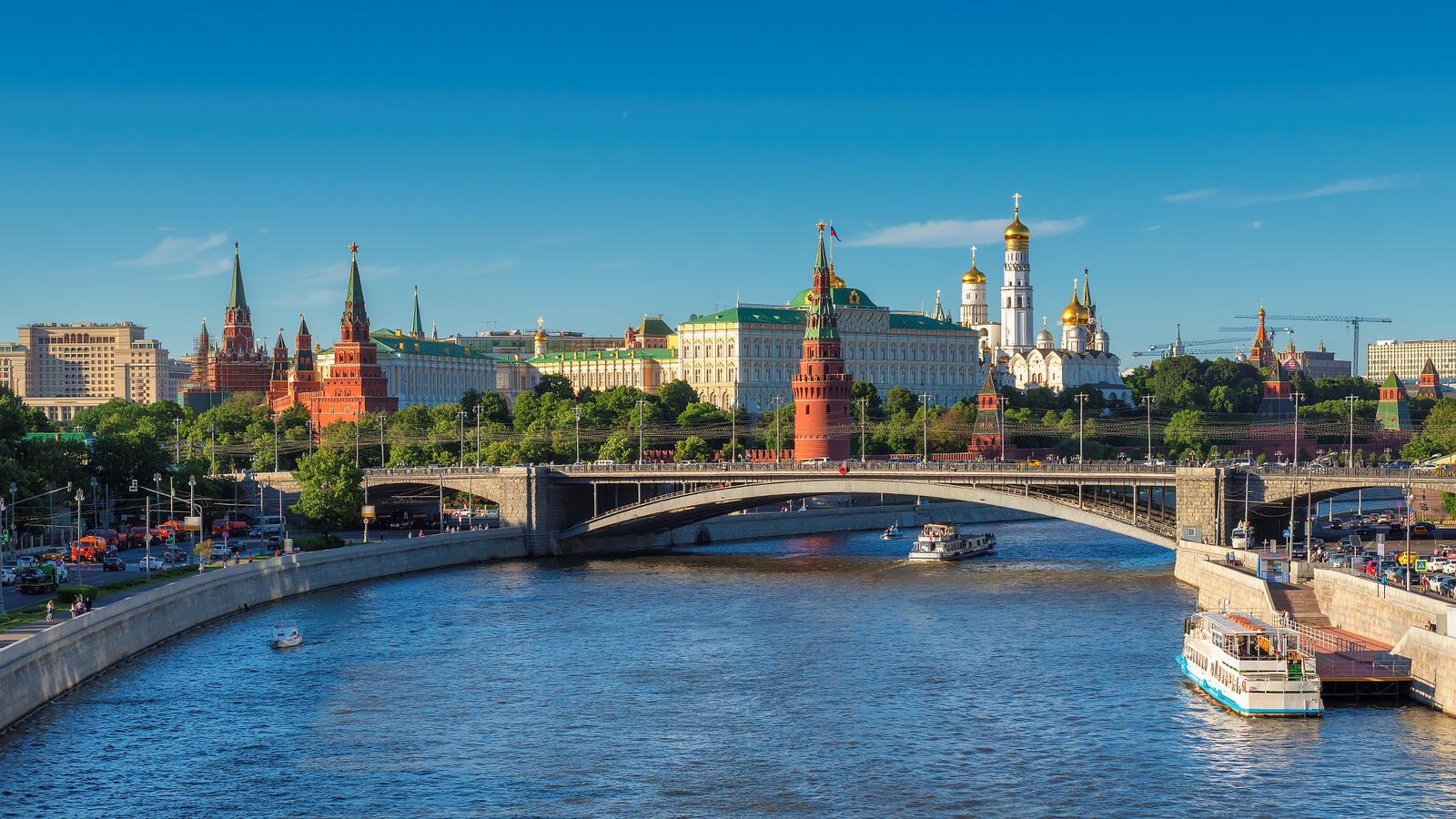 Обои Moscow Kremlin Moskva River Russia на рабочий стол