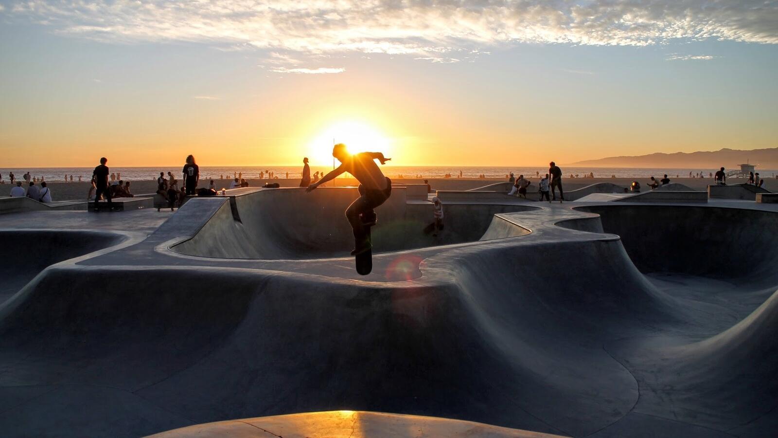 Wallpapers skateboarding sand dusk on the desktop