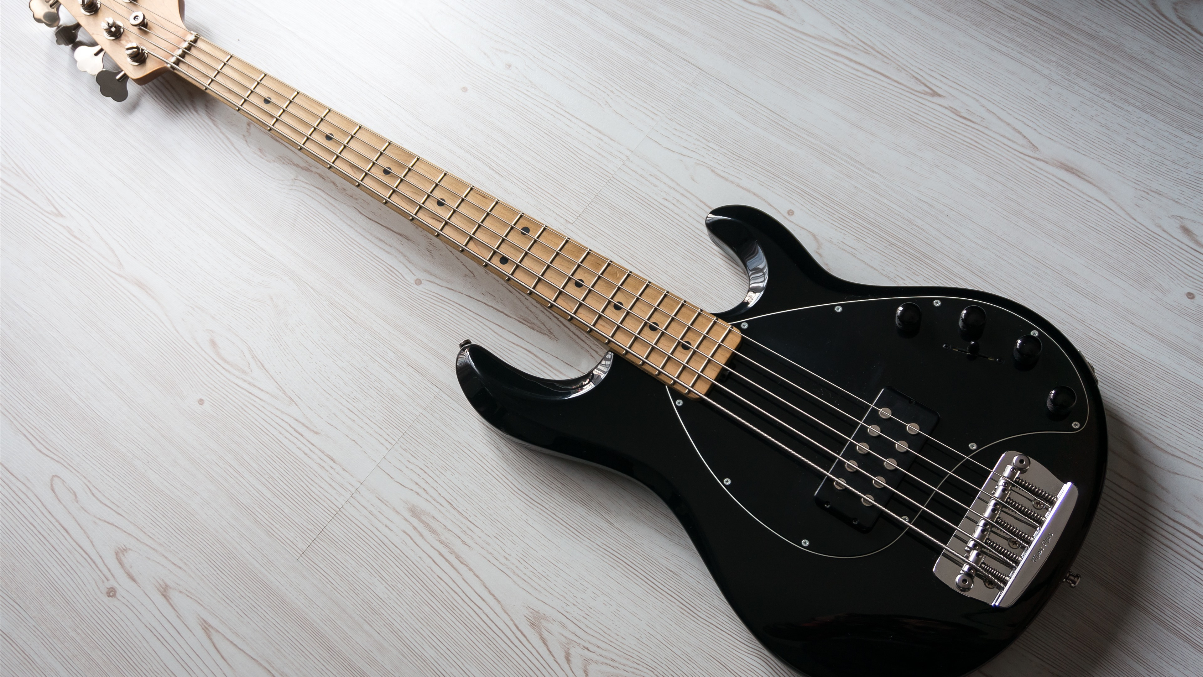 Фото бесплатно инструмент, струны, Wallpaper Black Guitar