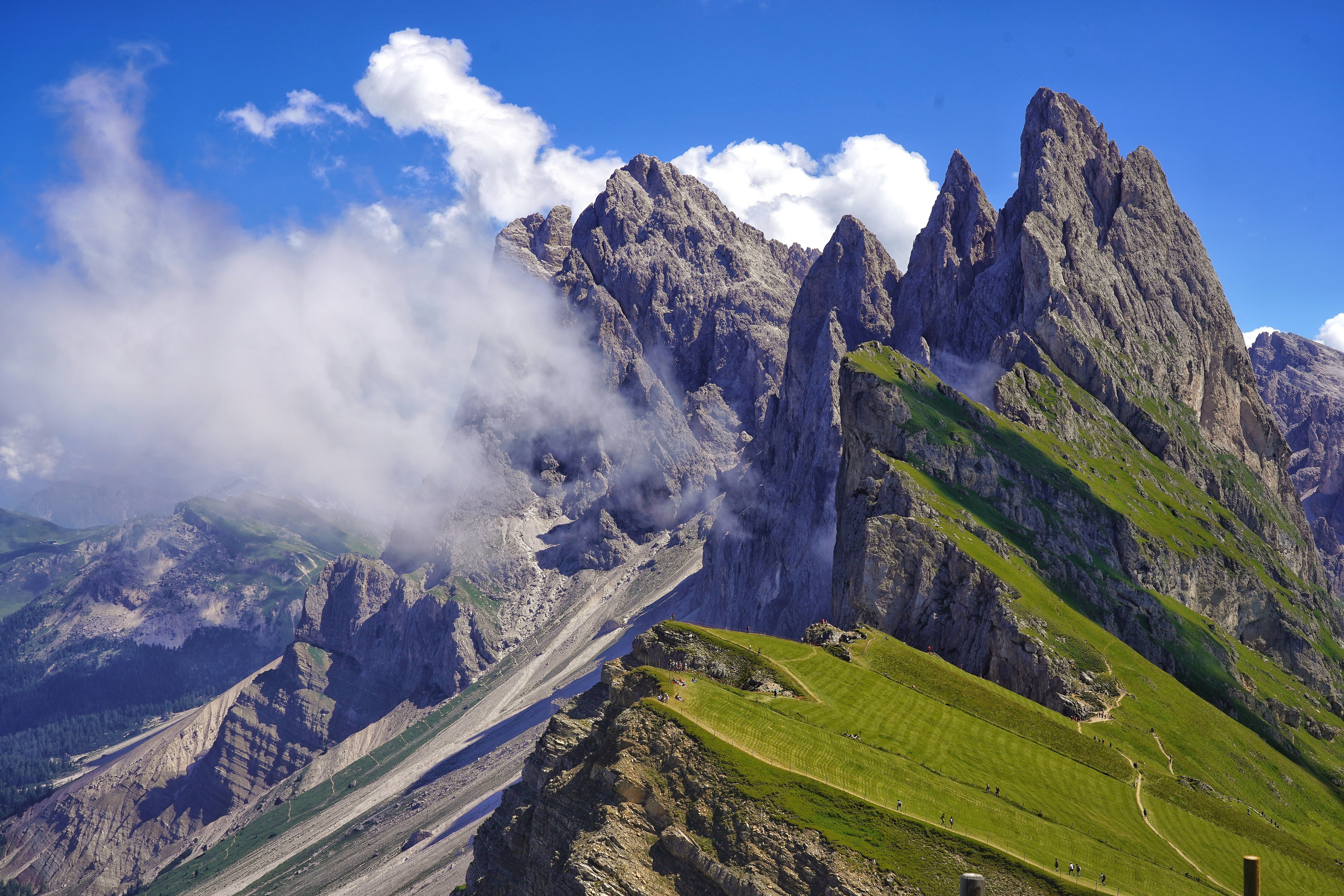 Фото облака итальянская скала пейзажи - бесплатные картинки на Fonwall