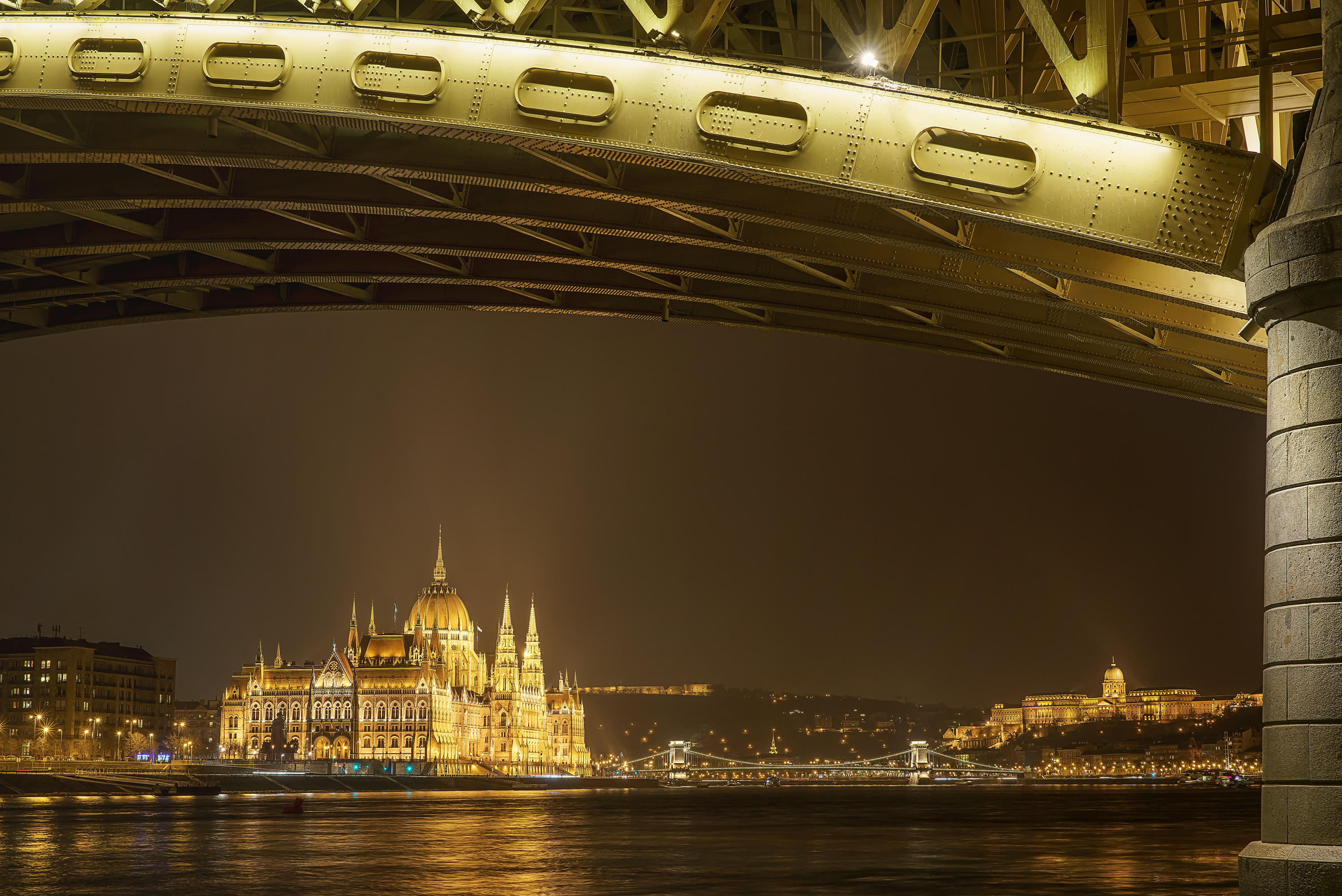 Обои Будапешт здание парламента Венгрия на рабочий стол