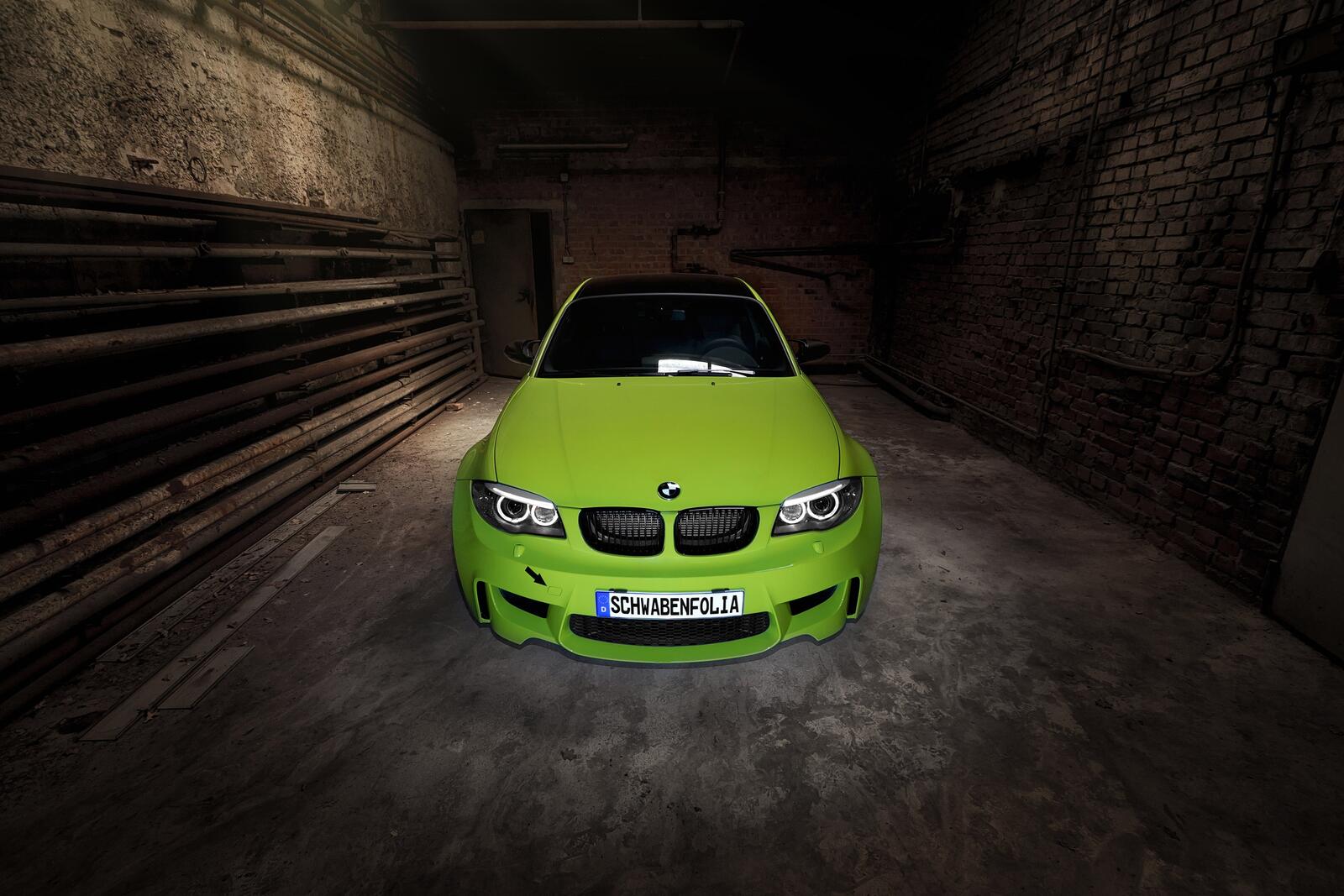 Wallpapers bmw 1m coupe green front view on the desktop