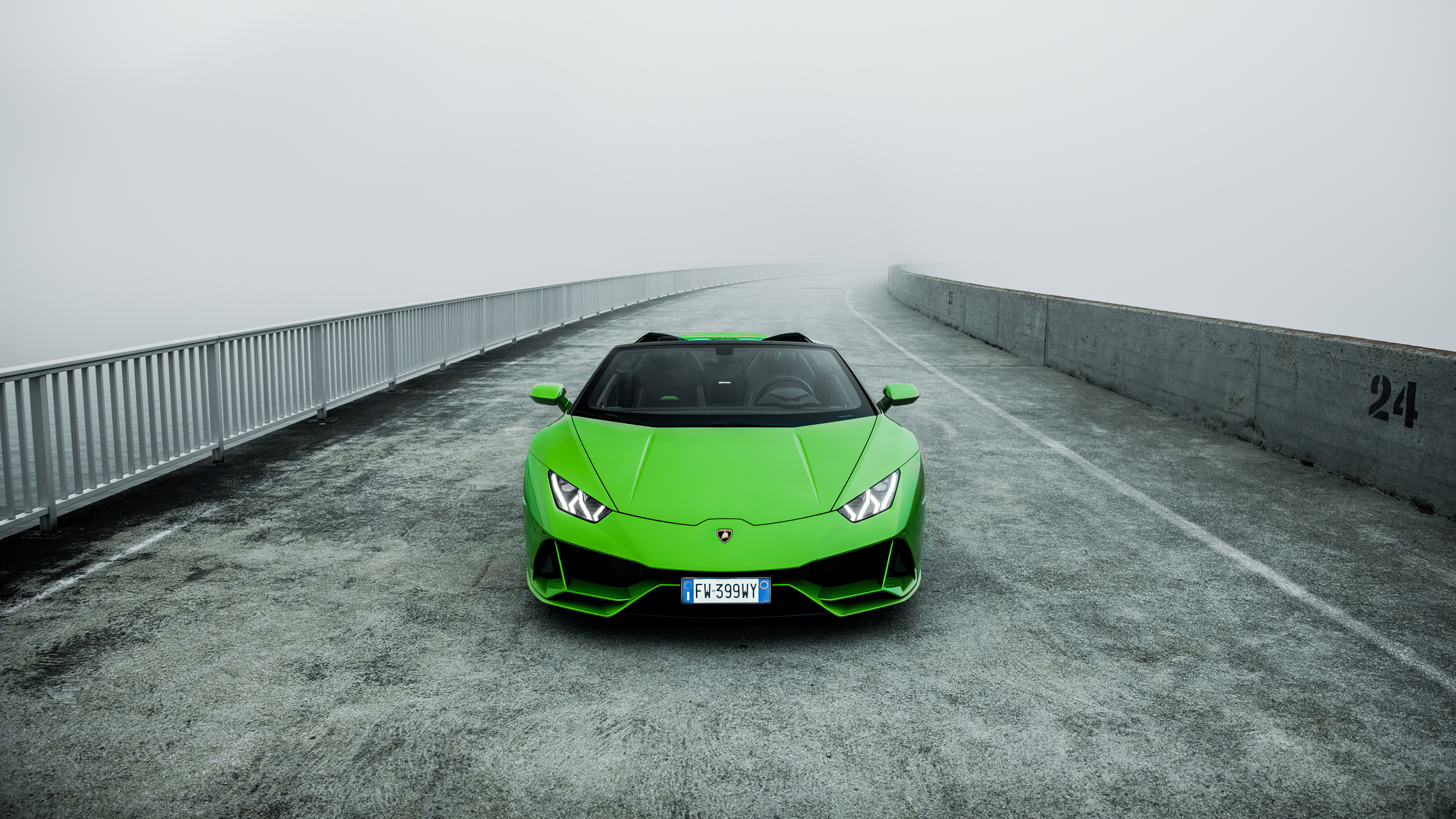 Фото бесплатно Lamborghini, зеленый, автомобили 2020 года