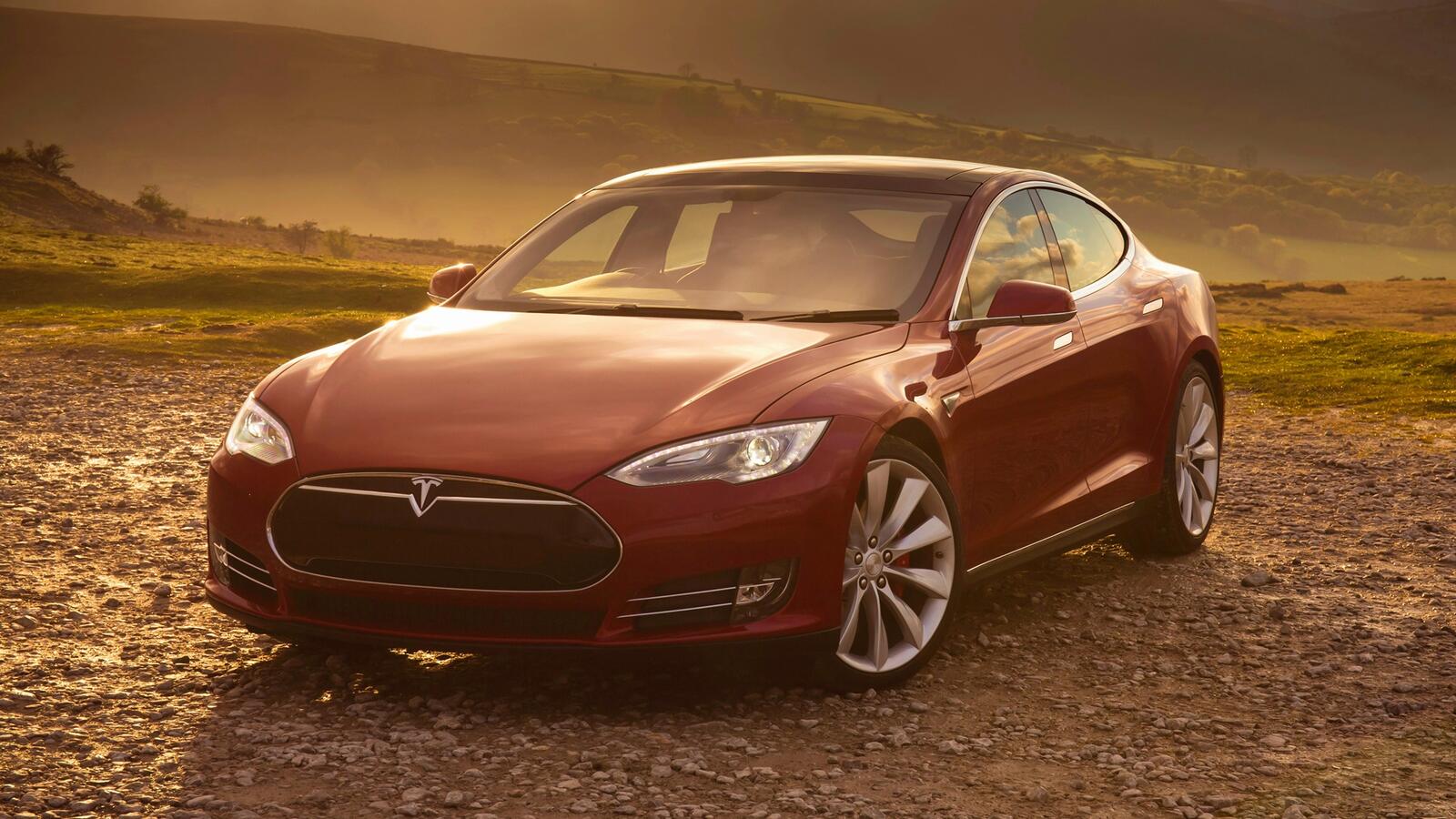 Обои Tesla Model S красный роскошные электромобили на рабочий стол
