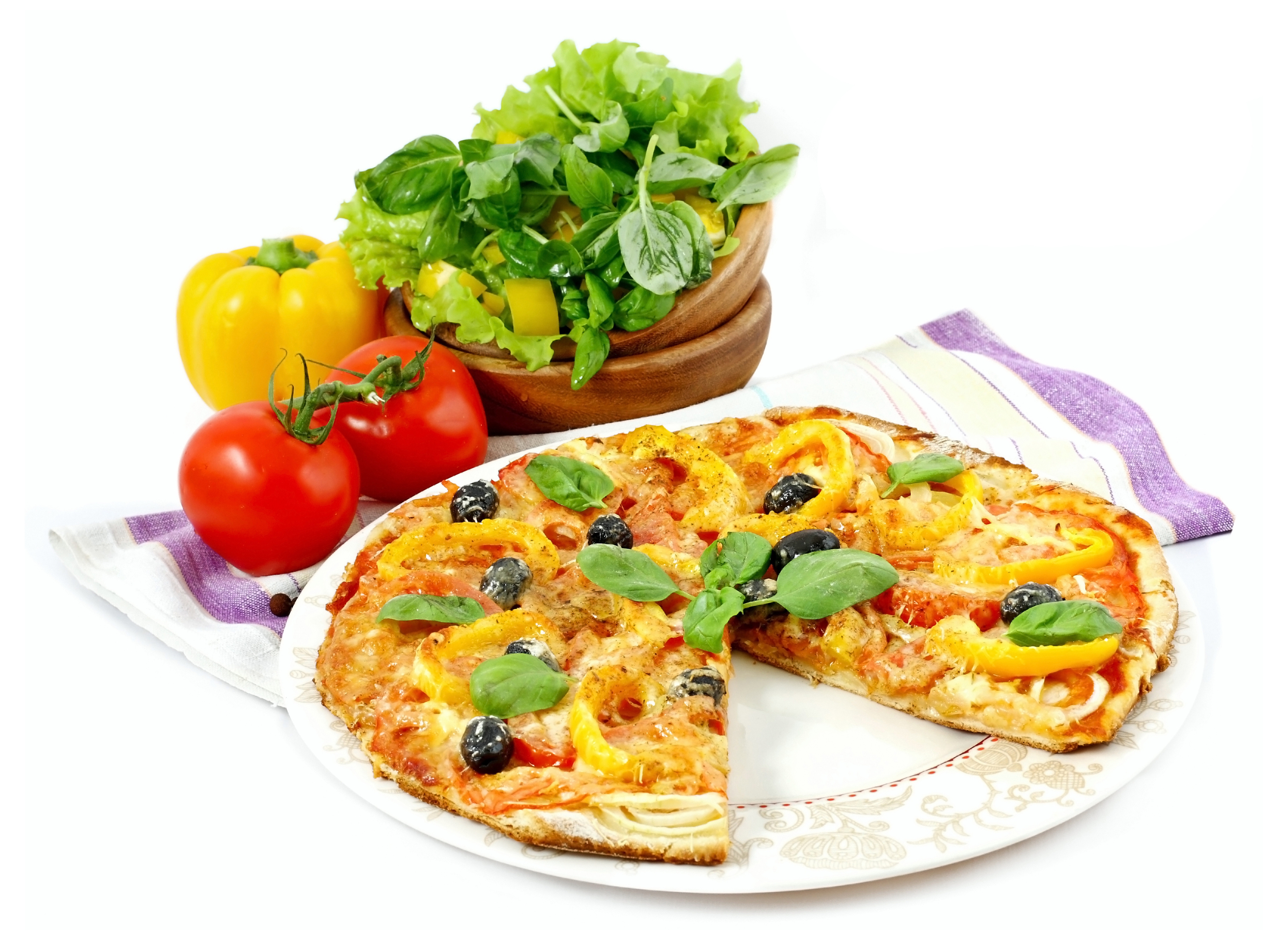 Овощи фаст фуд. Итальянская кухня. "Пицца". Пицца на белом фоне. Пицца с зеленью.