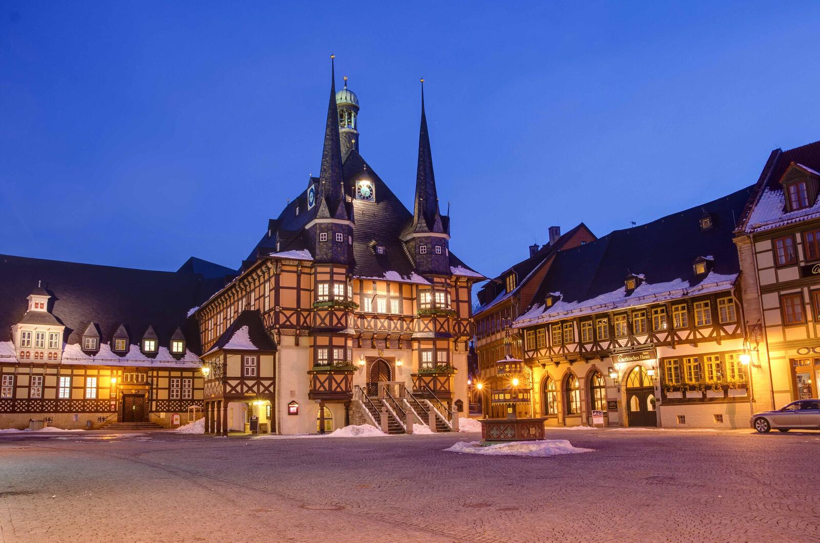 Обои Town Hall Wernigerode Германия на рабочий стол