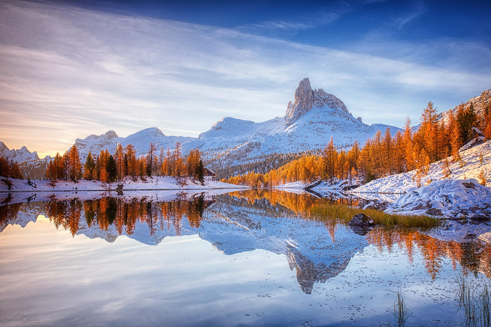 Wallpapers reflection mountains Italy on the desktop